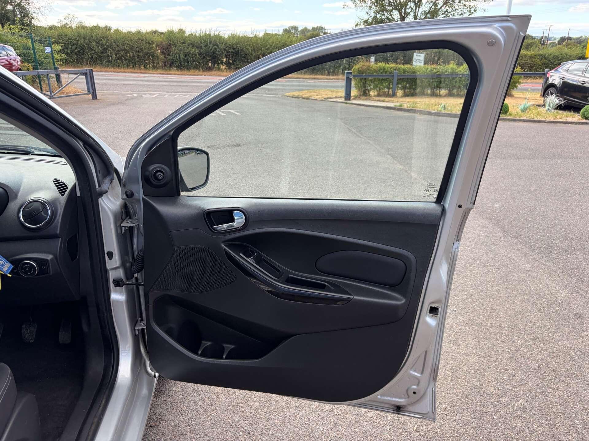 Ford Ka+ view 31