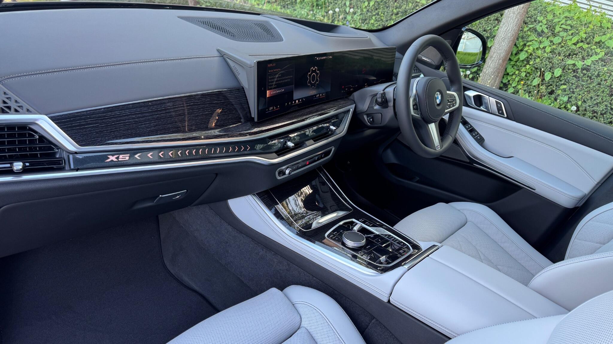 BMW X5 view 7