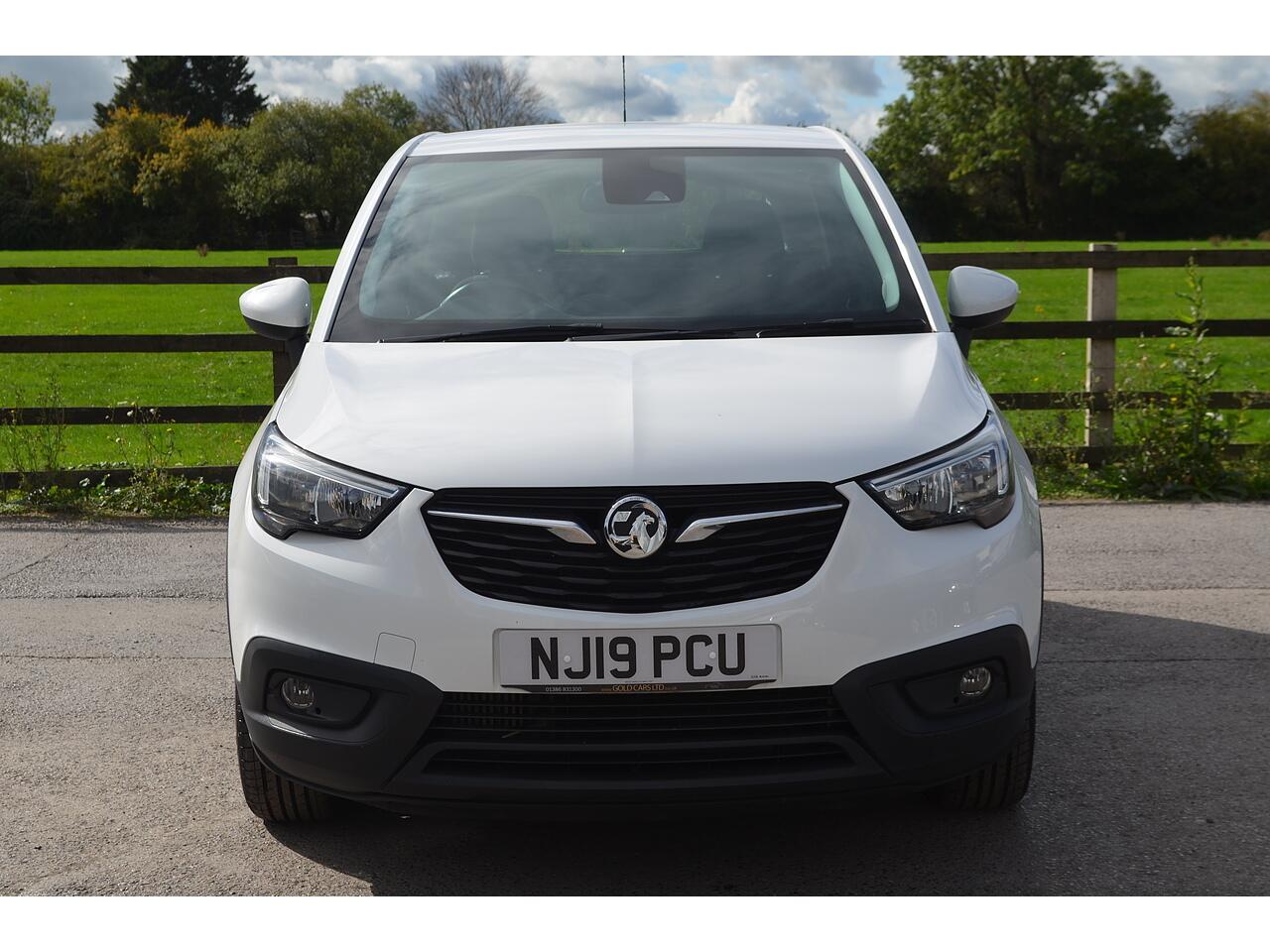 Vauxhall Crossland X view 4
