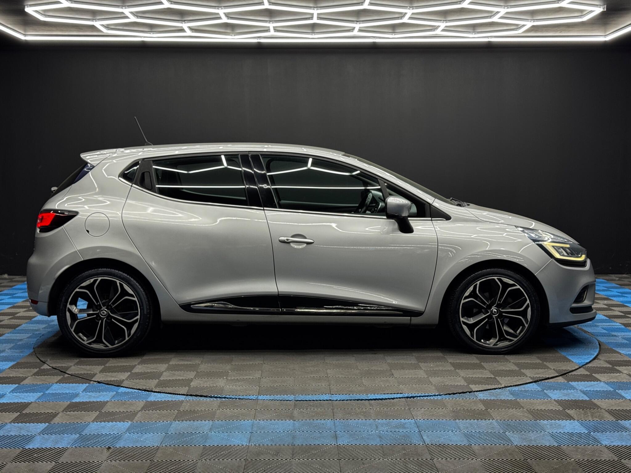 Renault Clio view 4