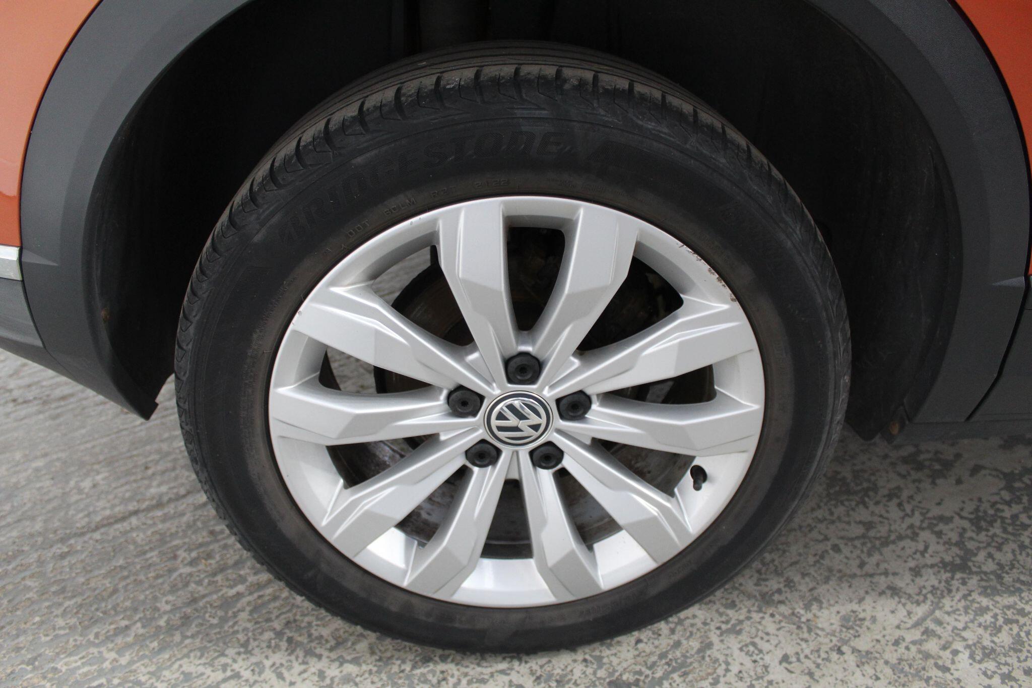 Volkswagen T-Roc view 53