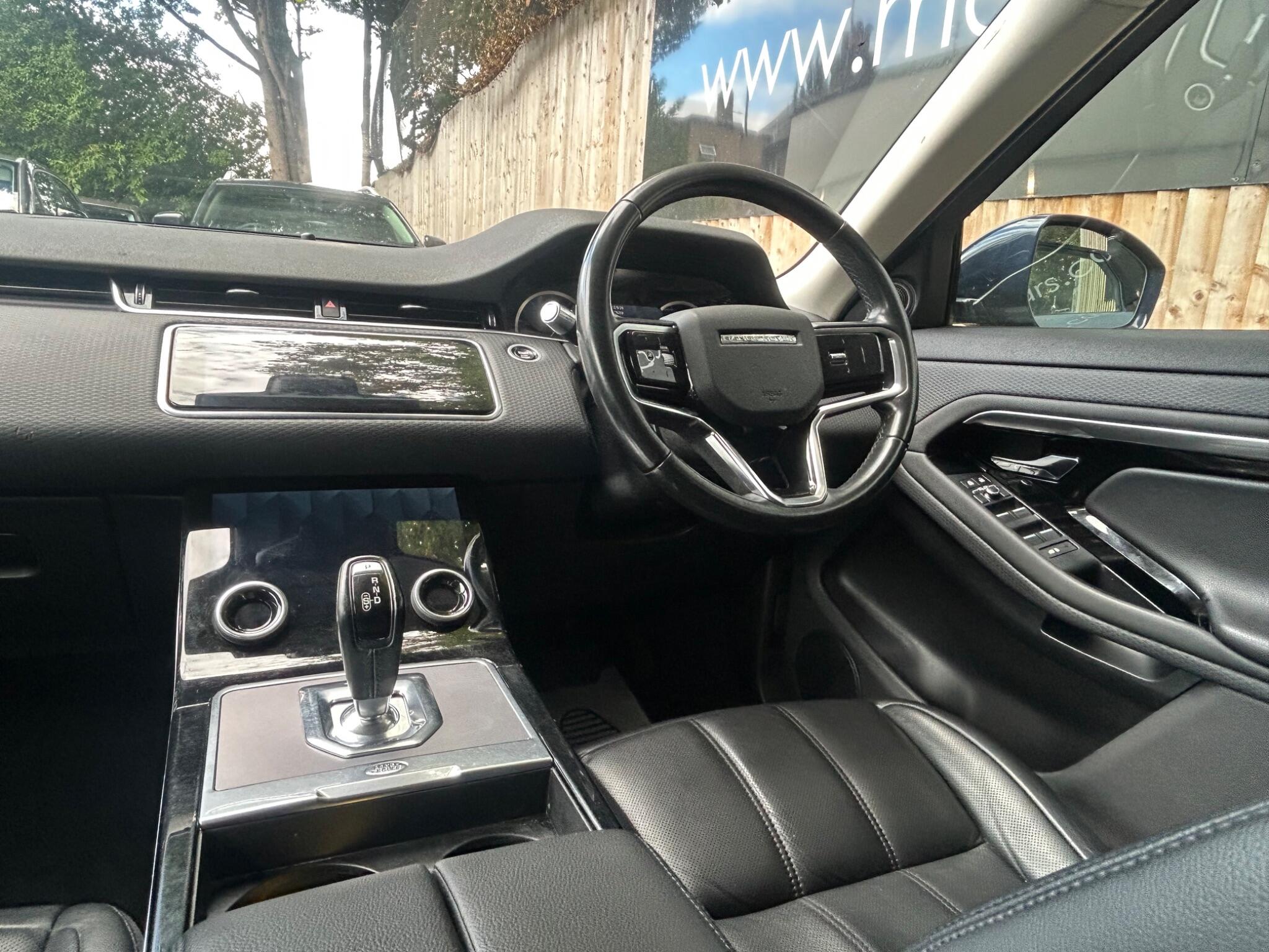 Land Rover Range Rover Evoque view 25