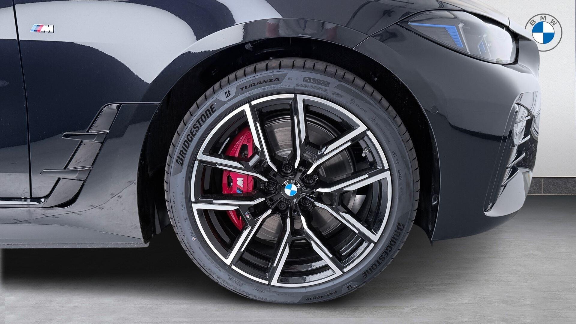 BMW i4 view 14