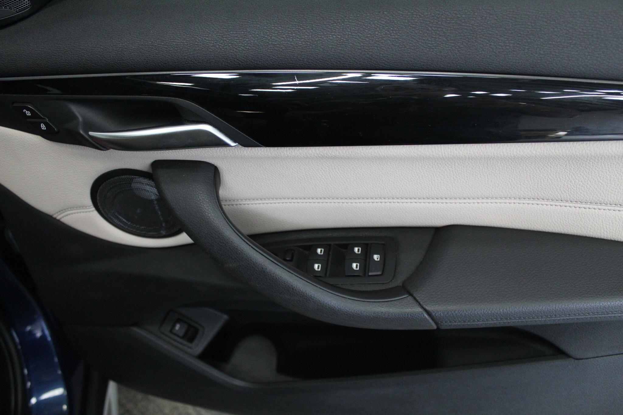 BMW X1 view 48