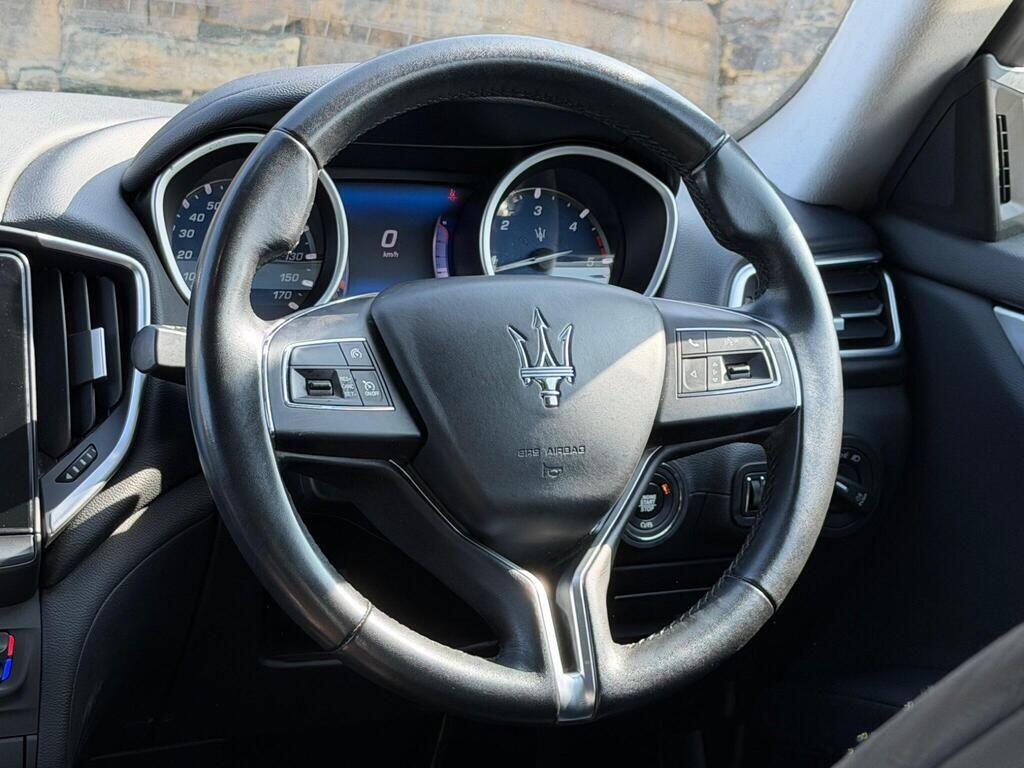 Maserati Ghibli view 25