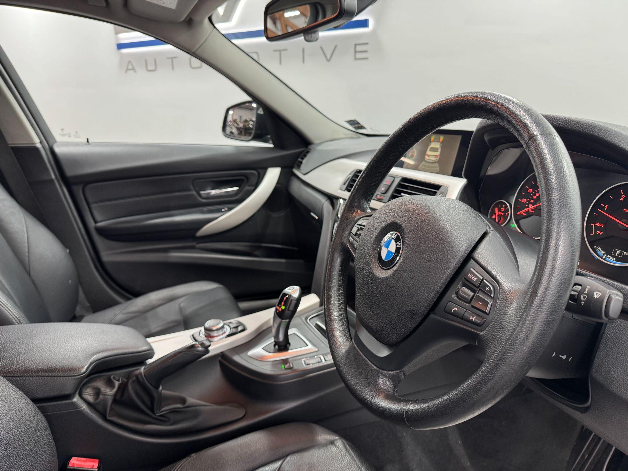 BMW 3 Series view 13