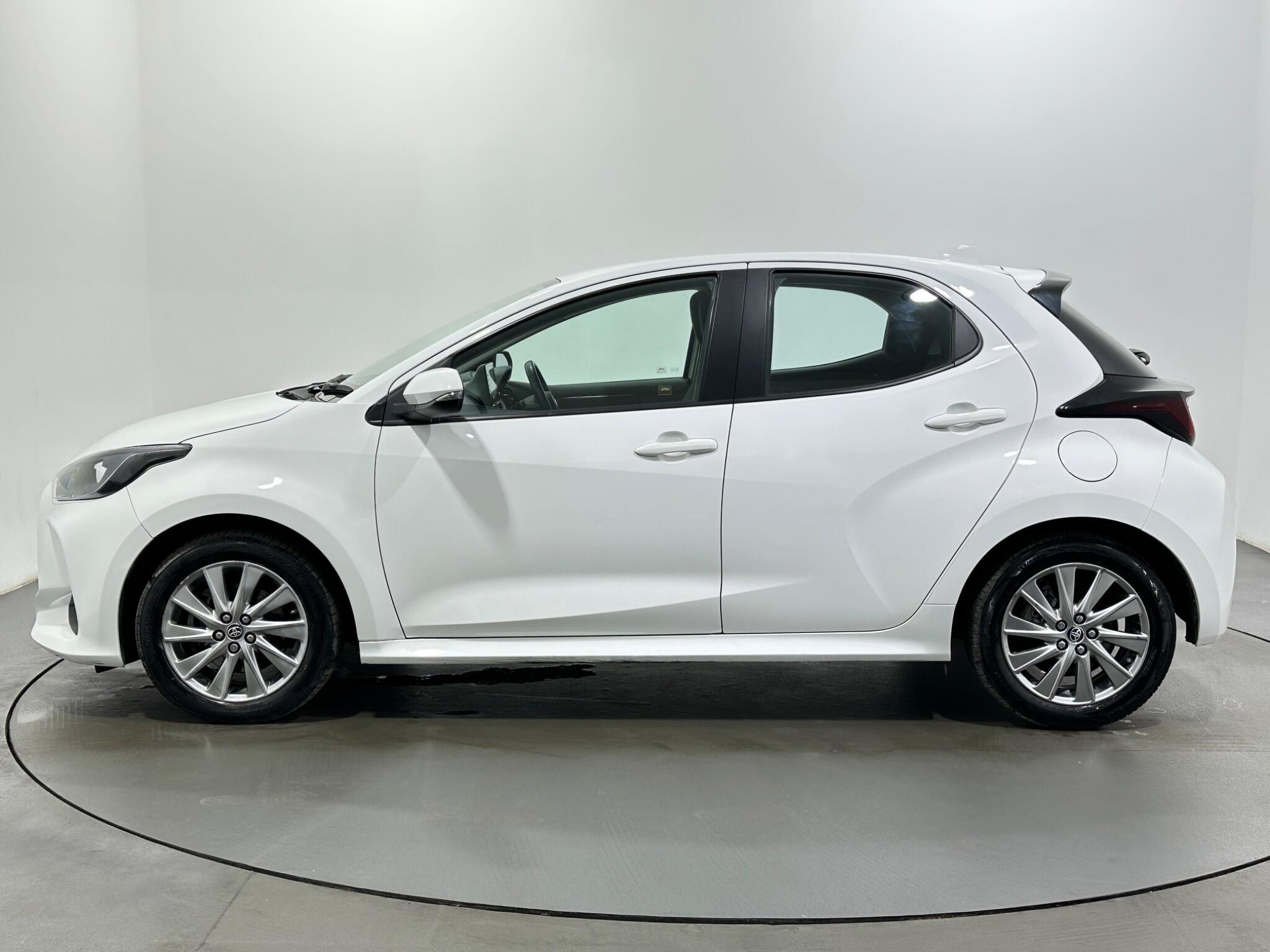 Toyota Yaris view 5