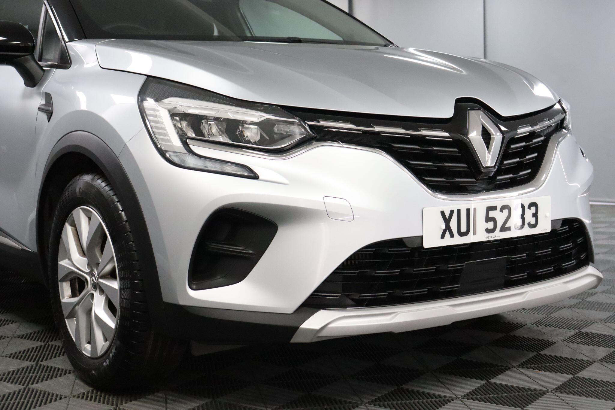 Renault Captur view 2