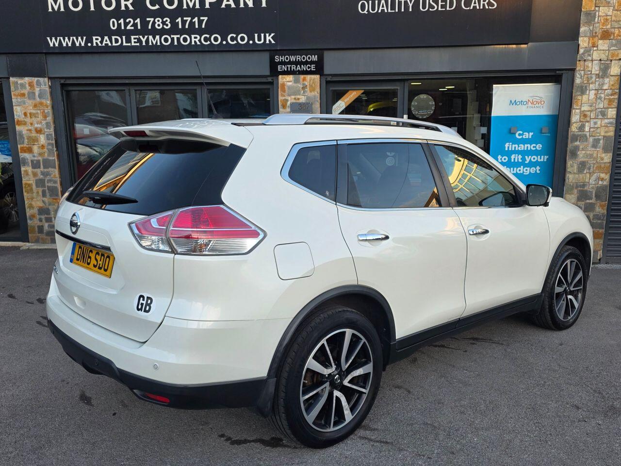 Nissan X-Trail view 14