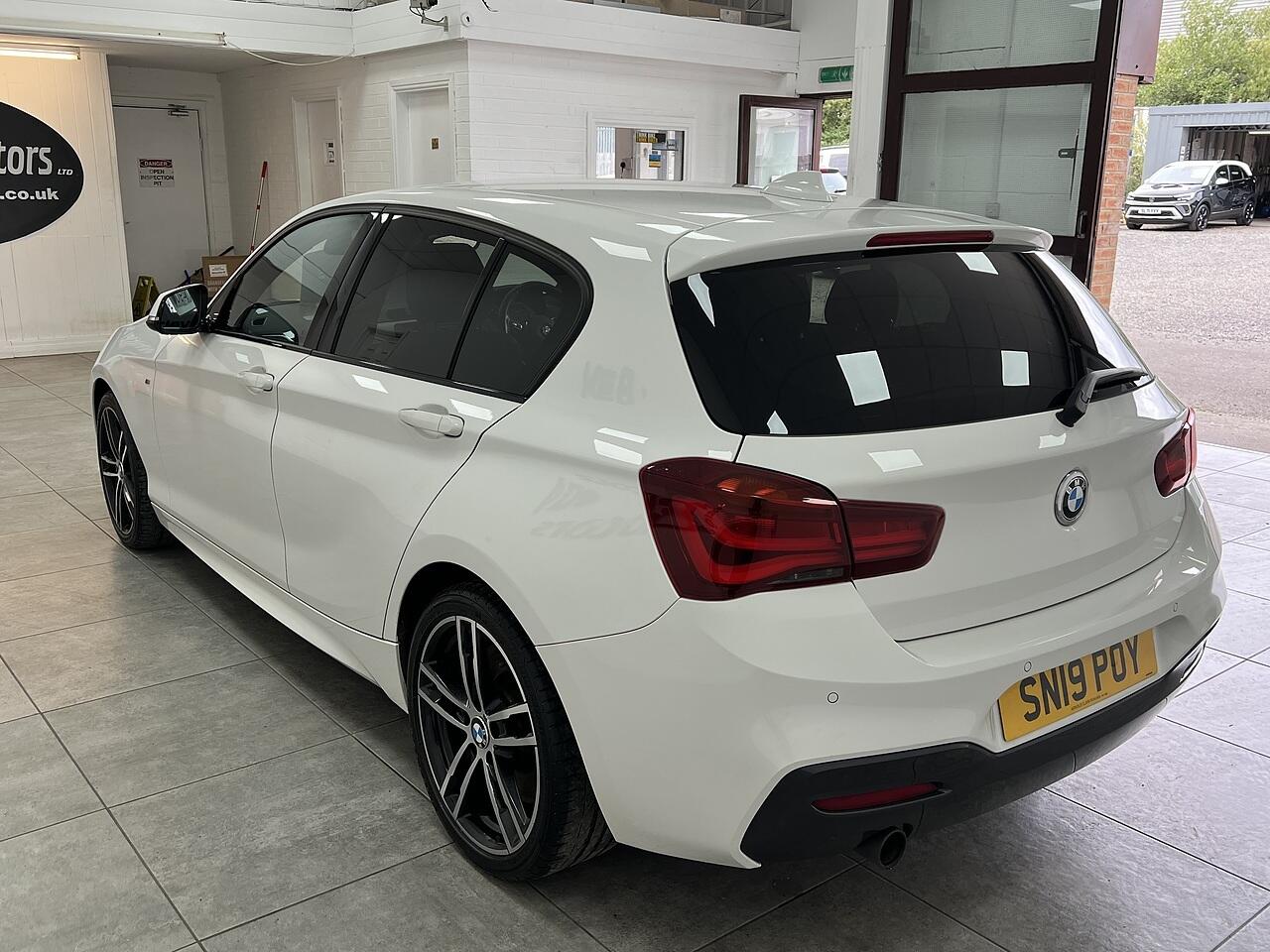 BMW 1 Series view 5