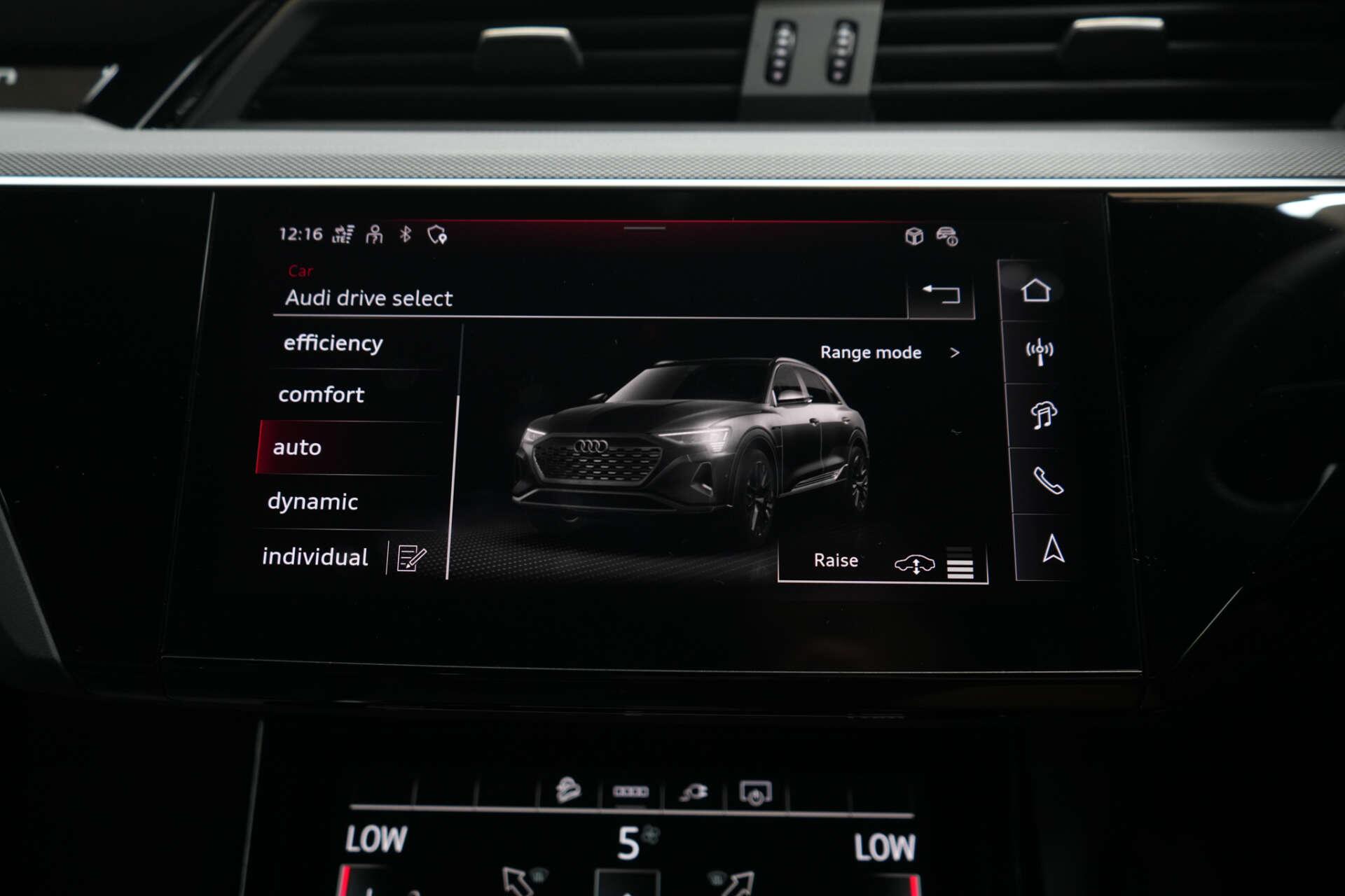 Audi Q8 E-Tron view 35