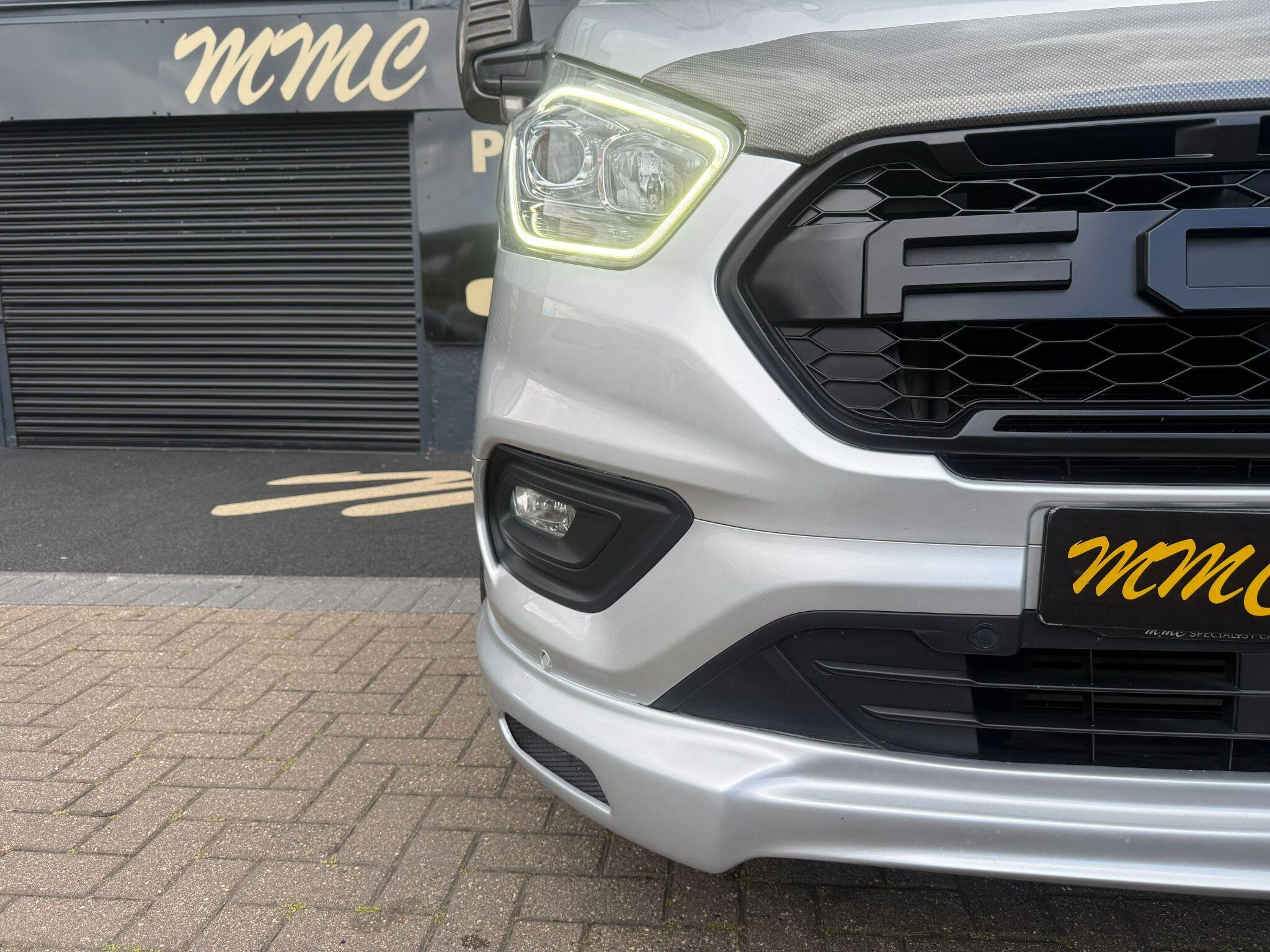 Ford Transit Custom view 20