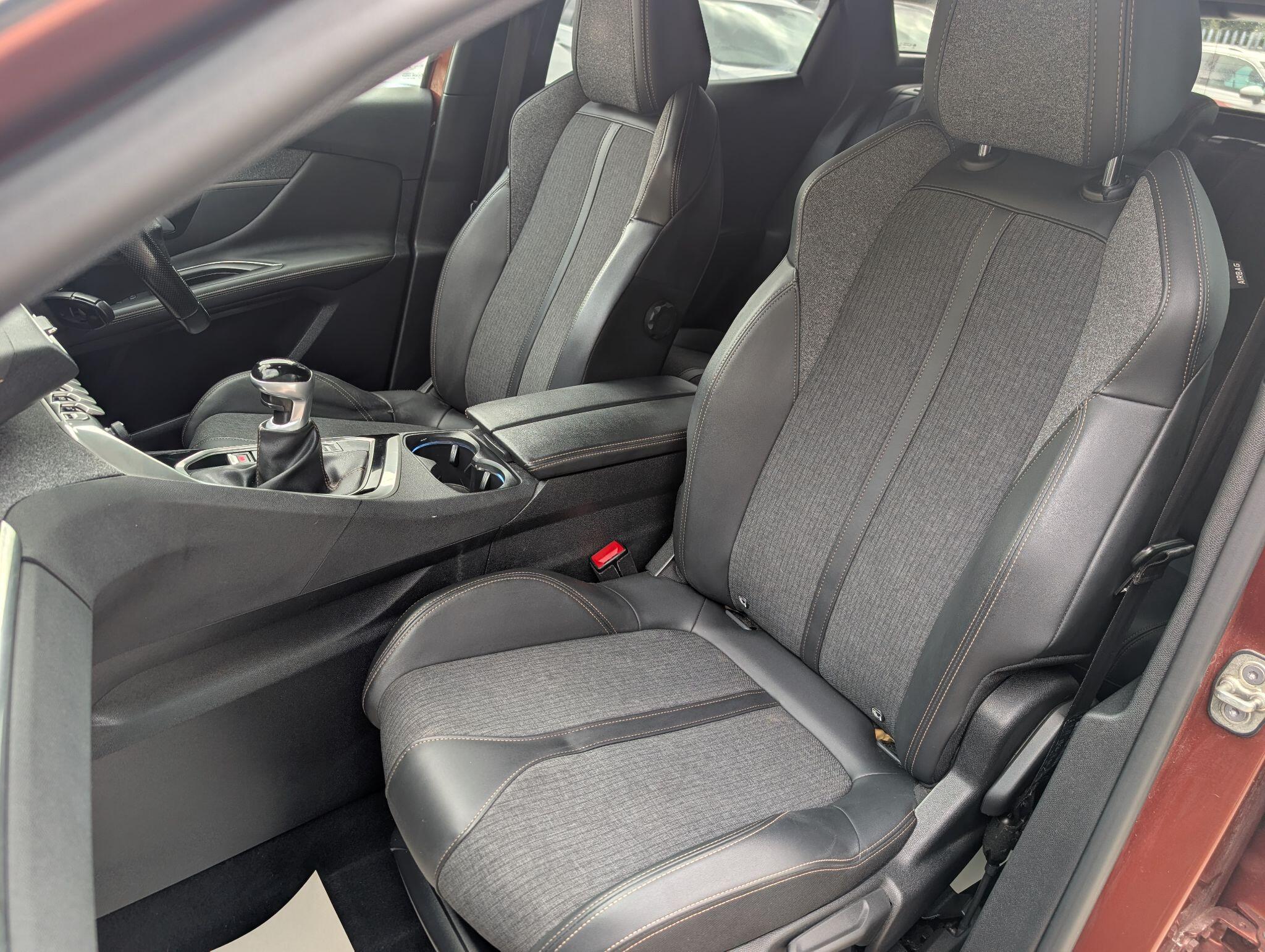 Peugeot 3008 view 20