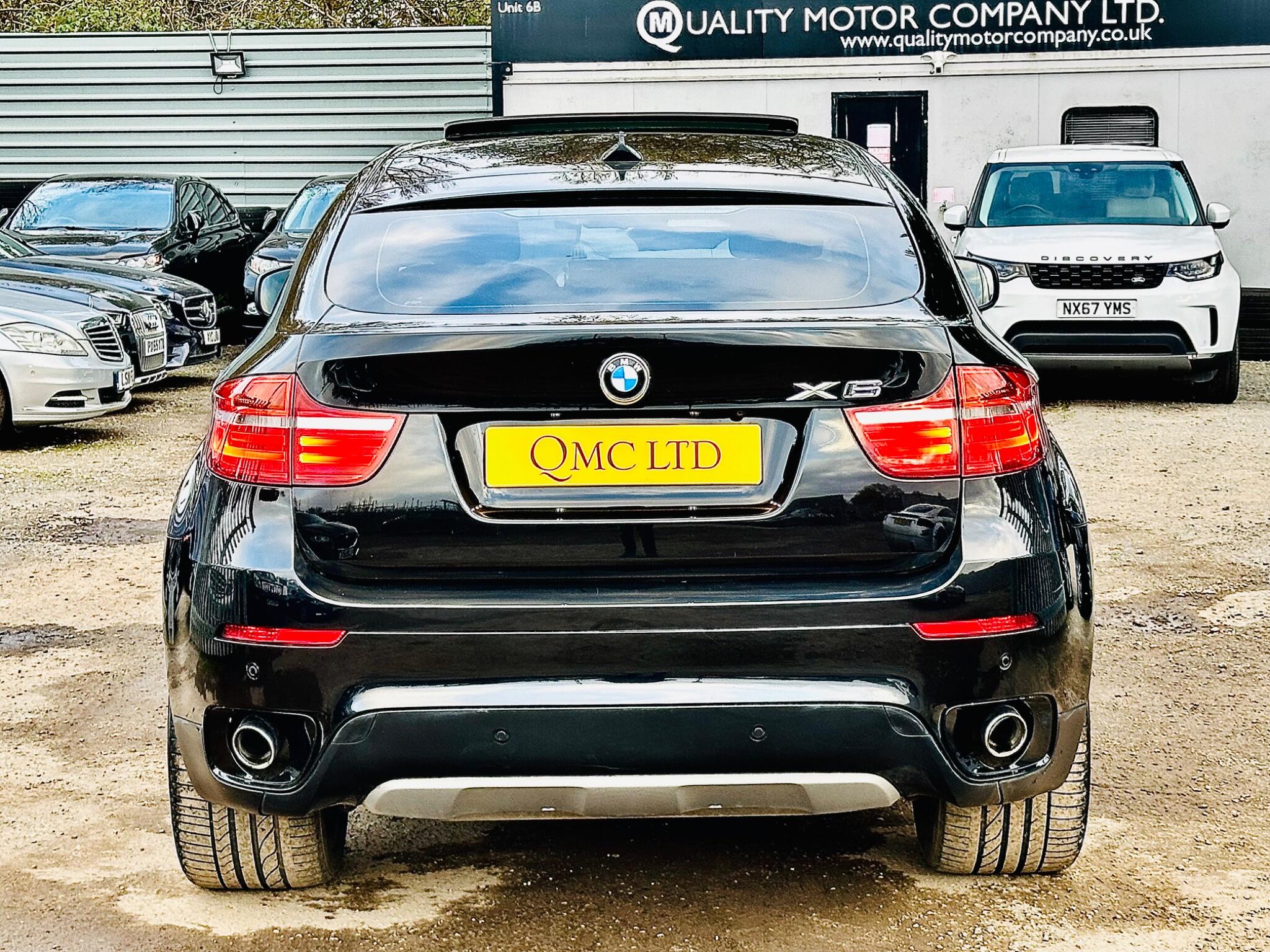BMW X6 view 14