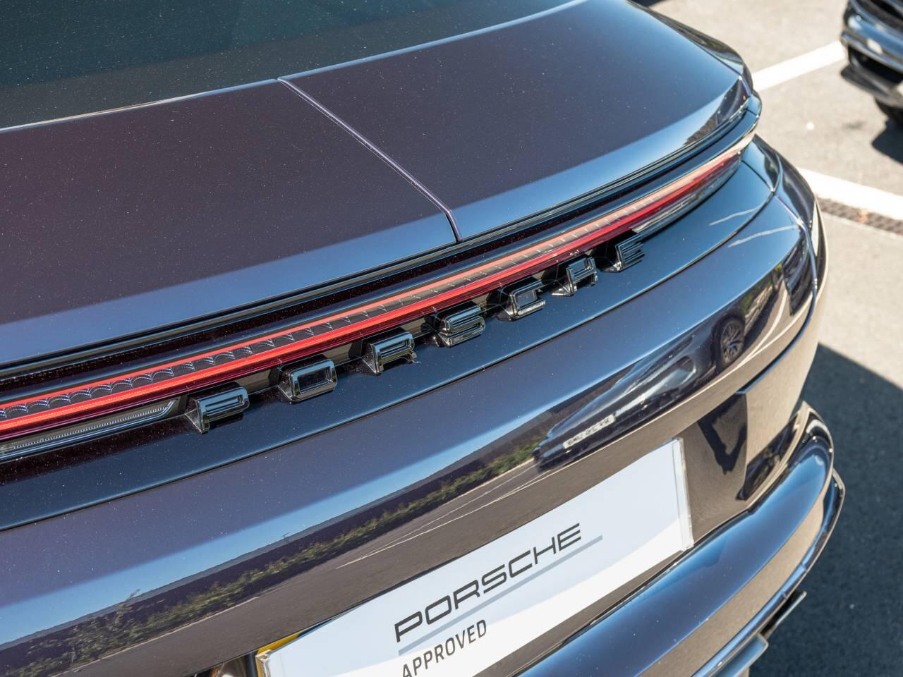 Porsche Panamera view 10