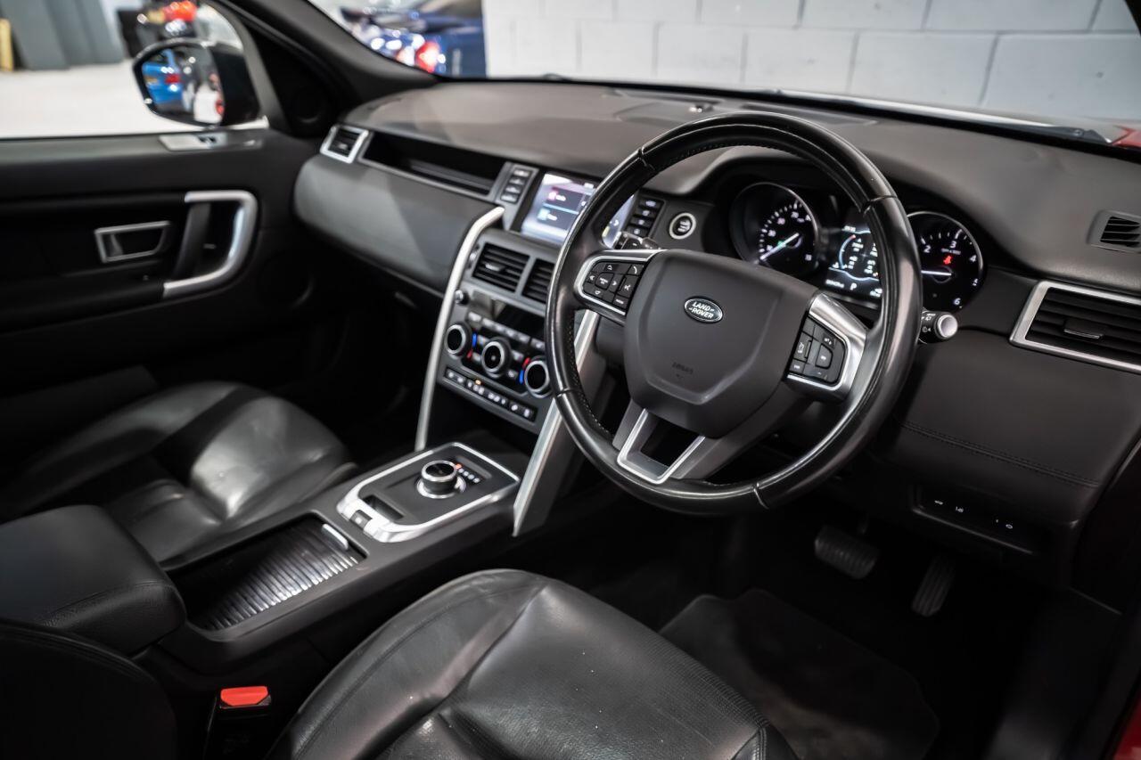 Land Rover Discovery Sport view 11