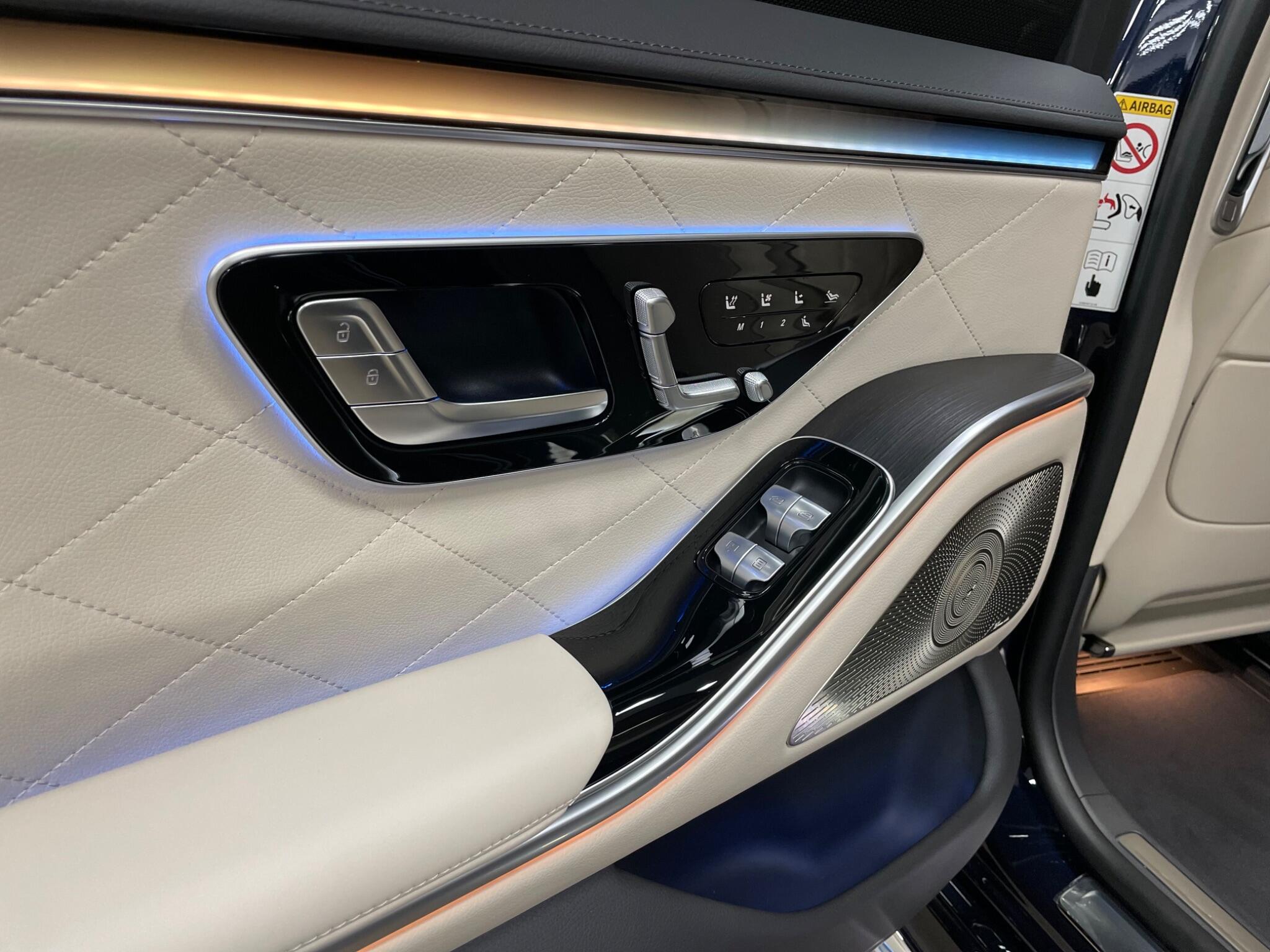 Mercedes-Benz S-Class view 27