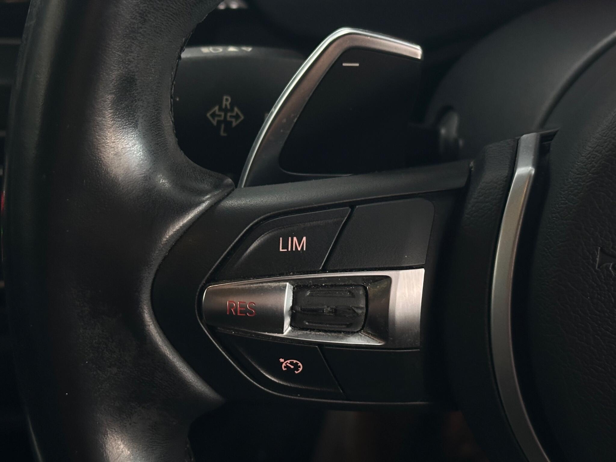 BMW 4 Series view 24