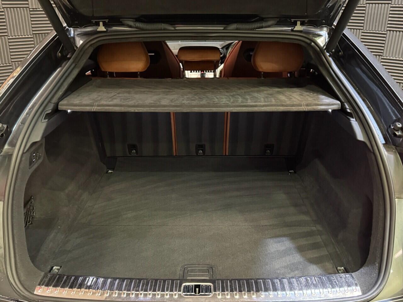 Lamborghini Urus view 23
