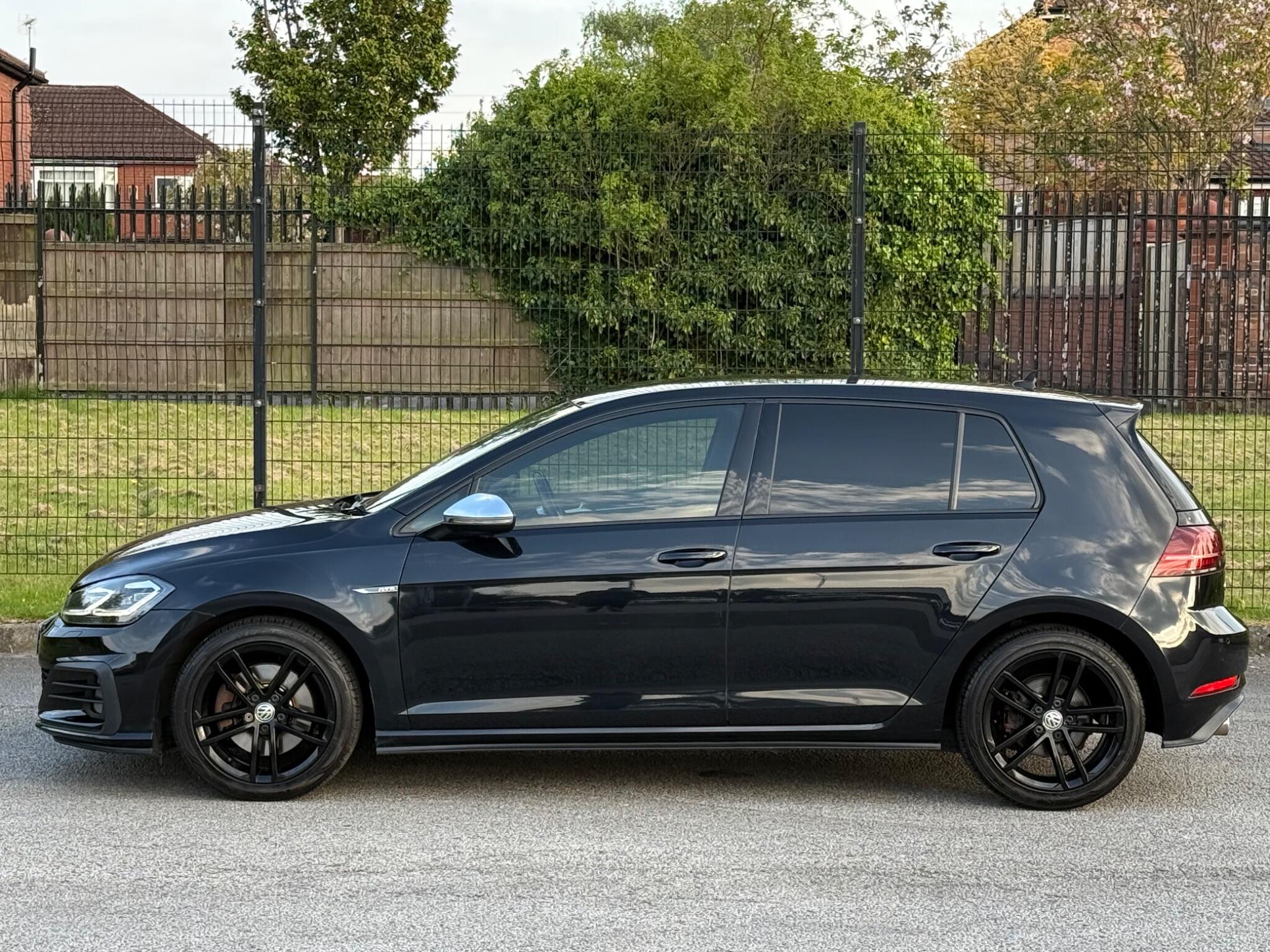 Volkswagen Golf view 11