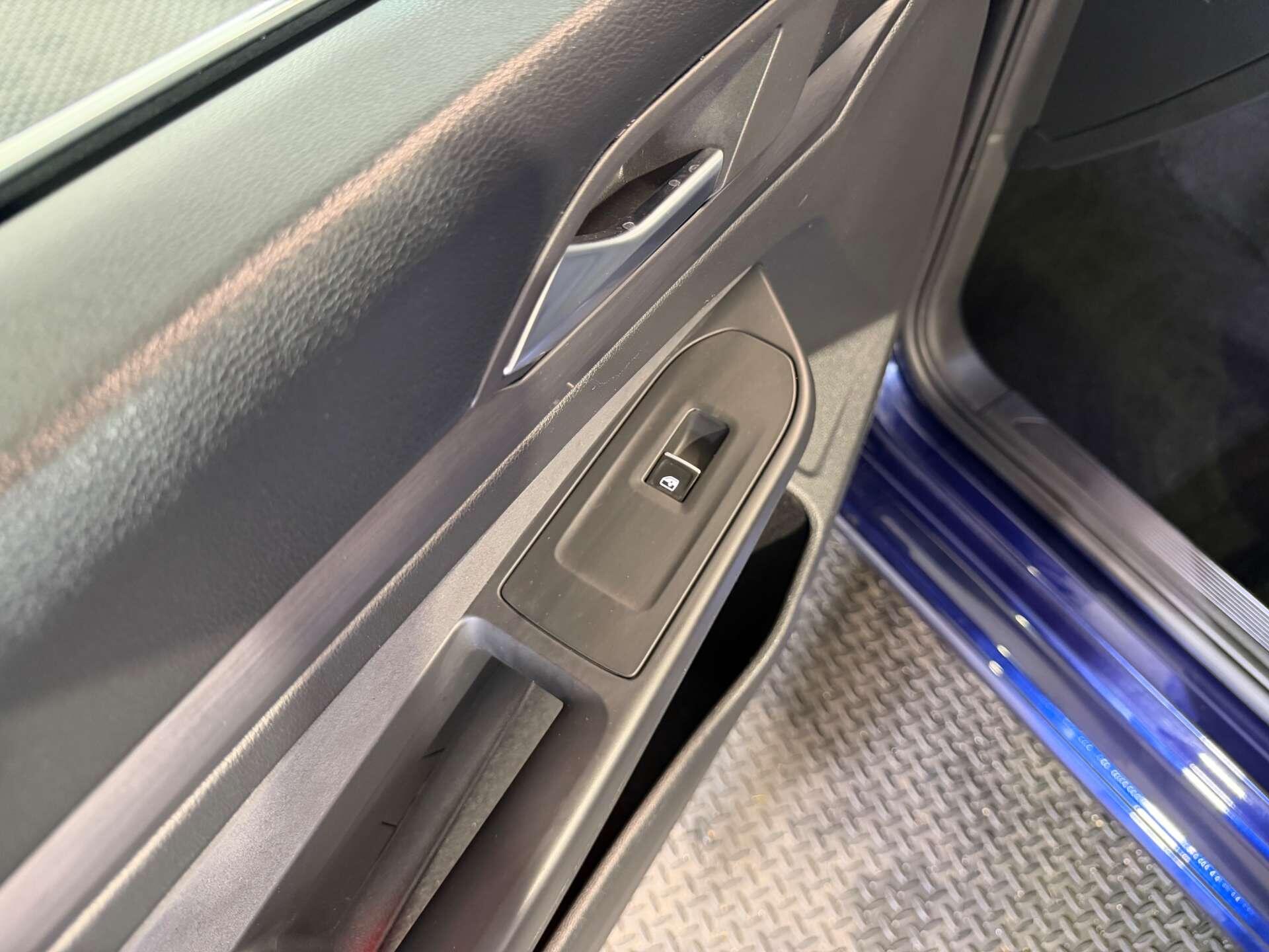 Volkswagen Golf view 62