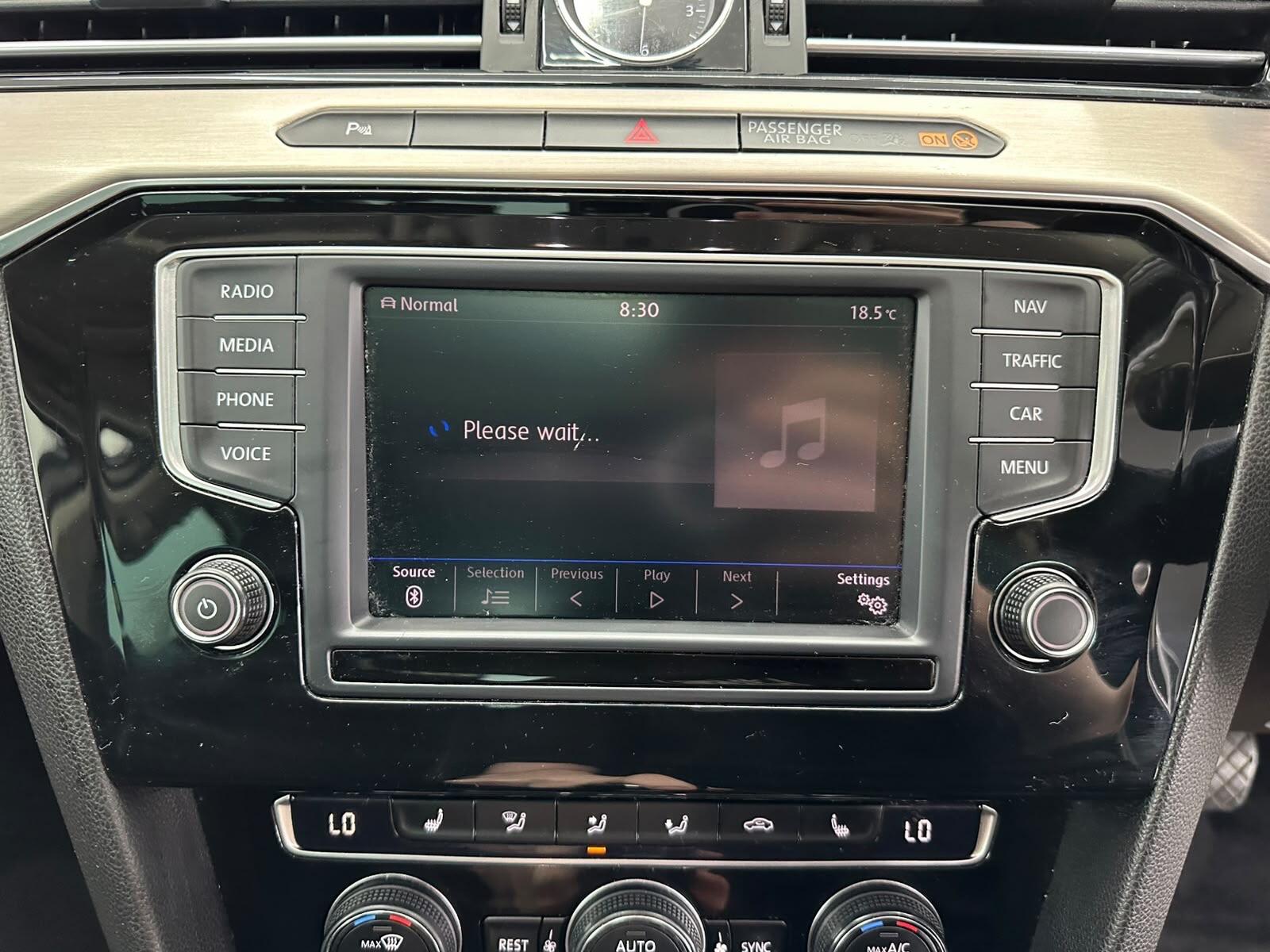 Volkswagen Passat view 43