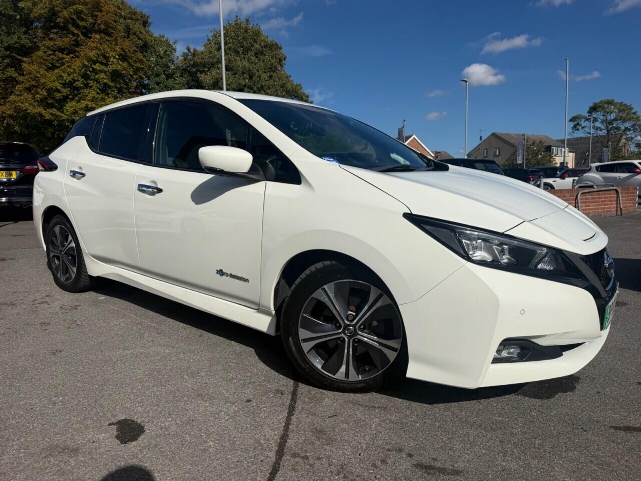 Nissan Leaf view 12