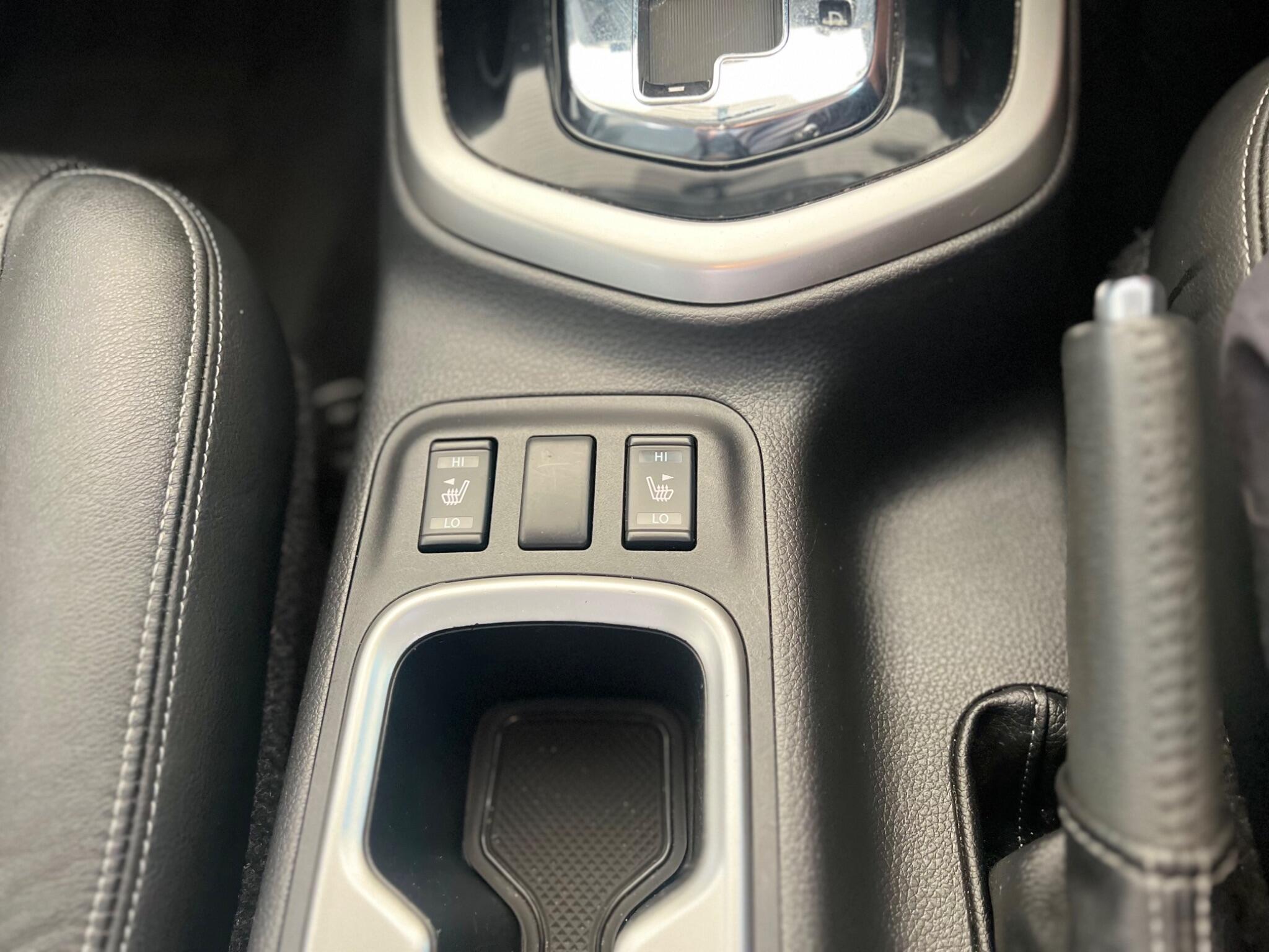 Nissan Navara view 13