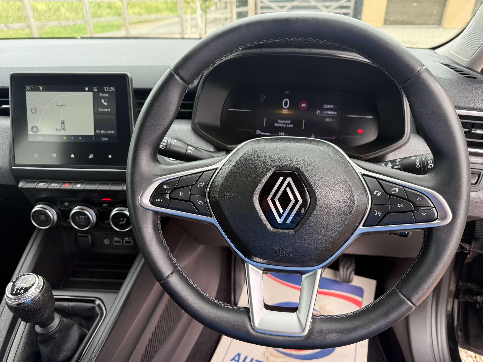 Renault Clio view 21
