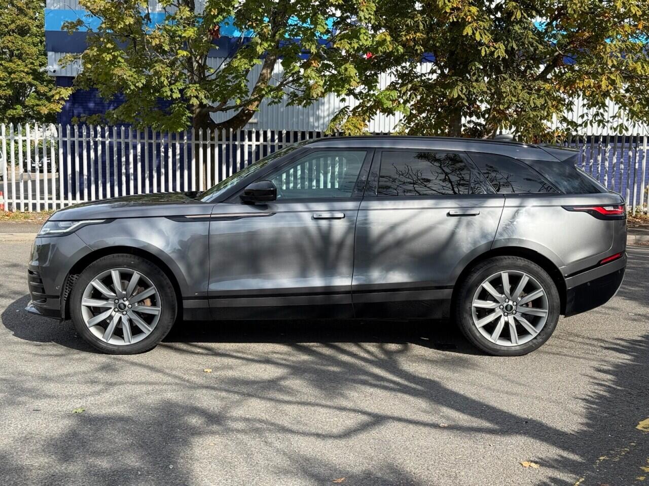 Land Rover Range Rover Velar view 4