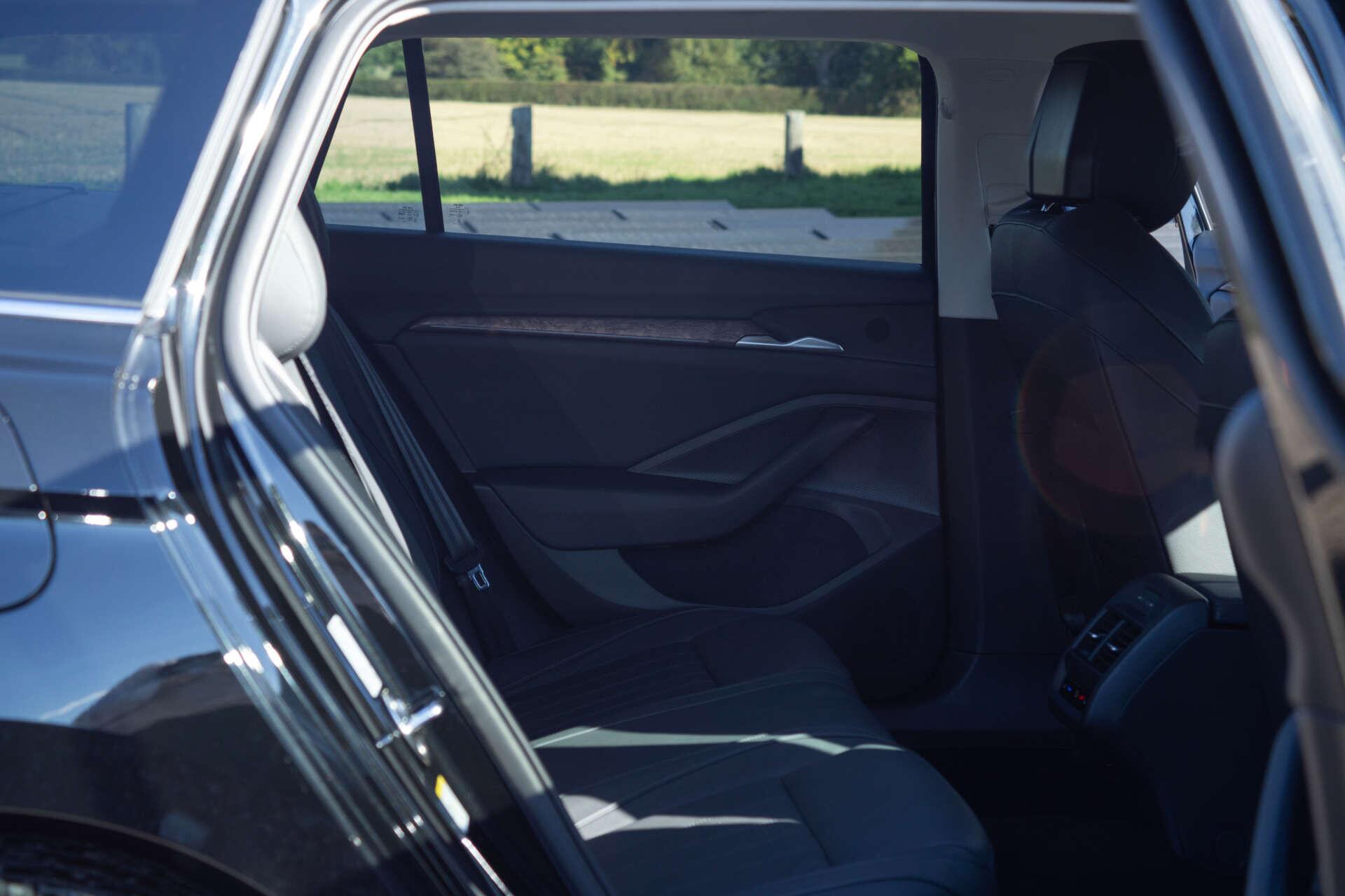 Skoda Superb view 41