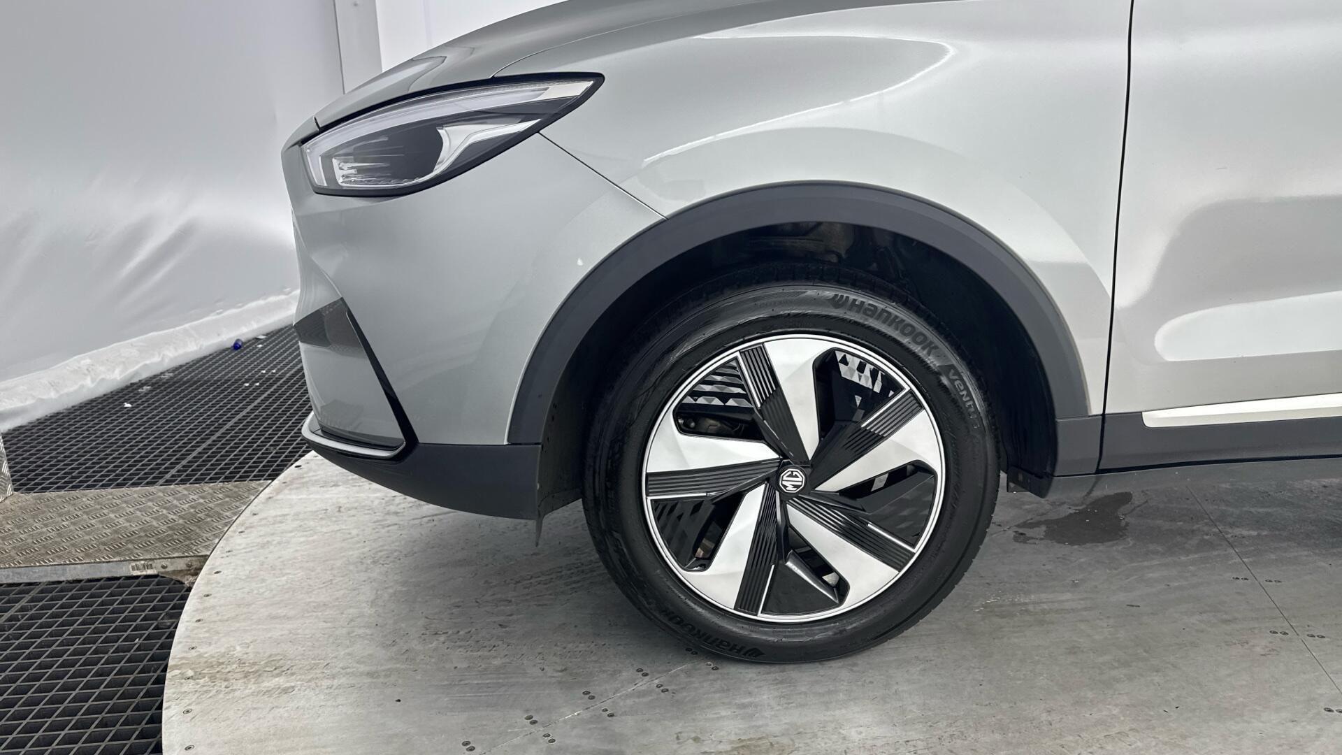 MG ZS view 21