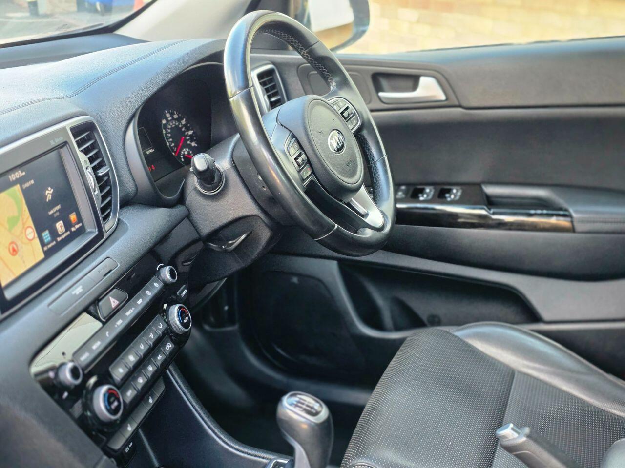 Kia Sportage view 123