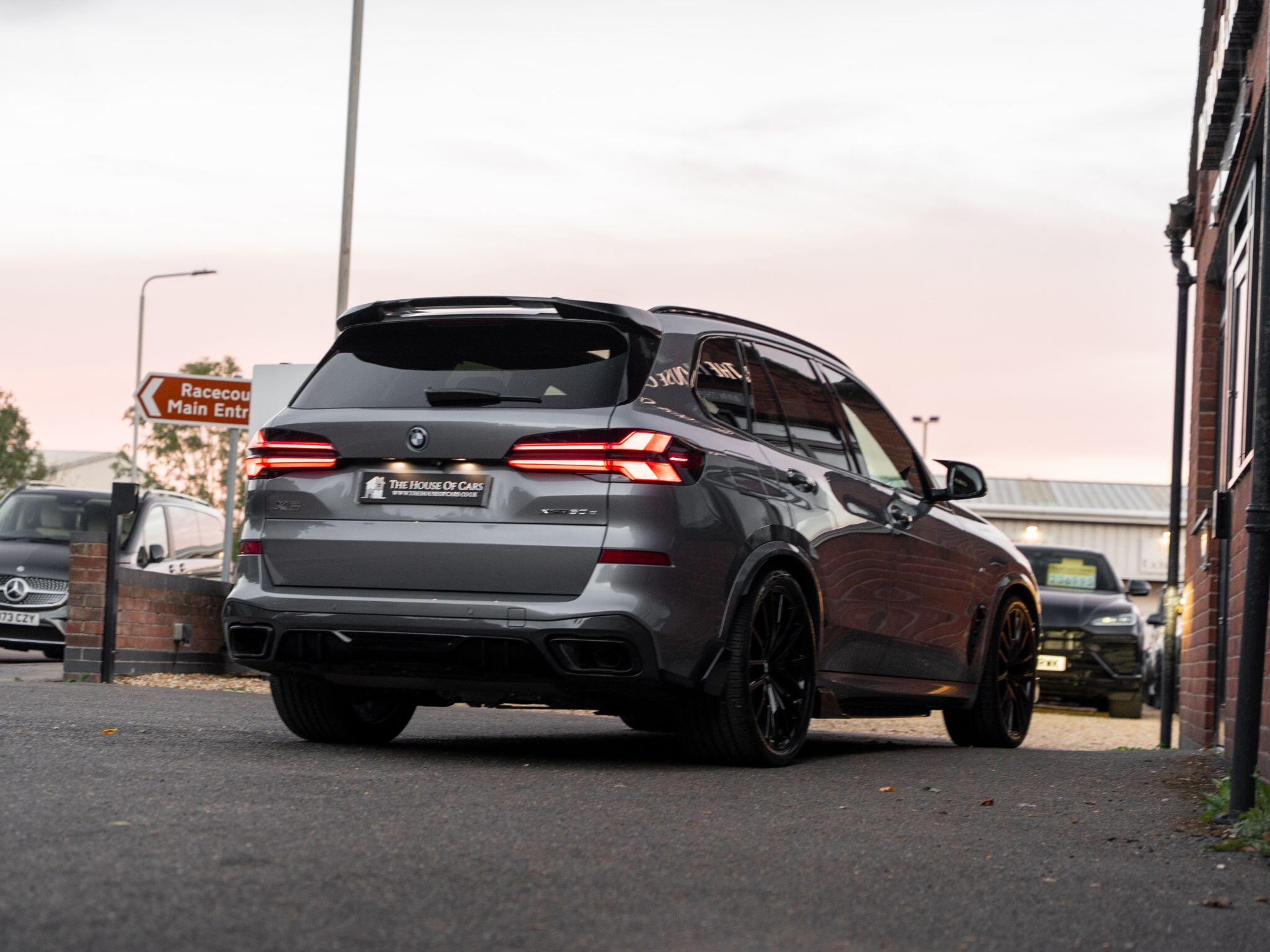 BMW X5 view 20