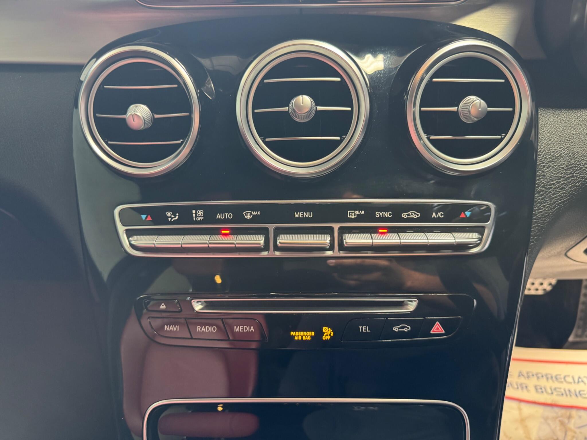 Mercedes-Benz GLC view 22