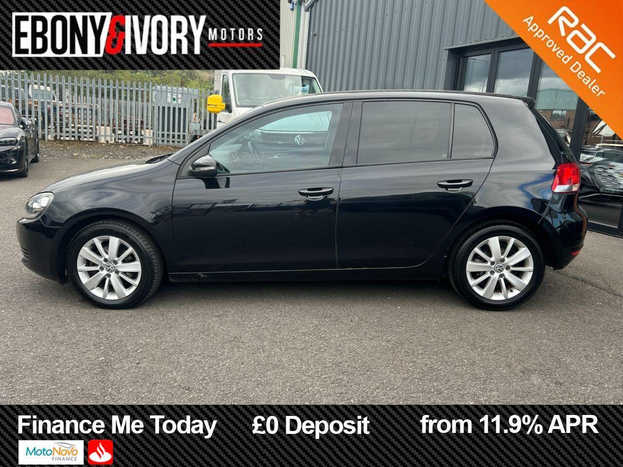 Volkswagen Golf view 2