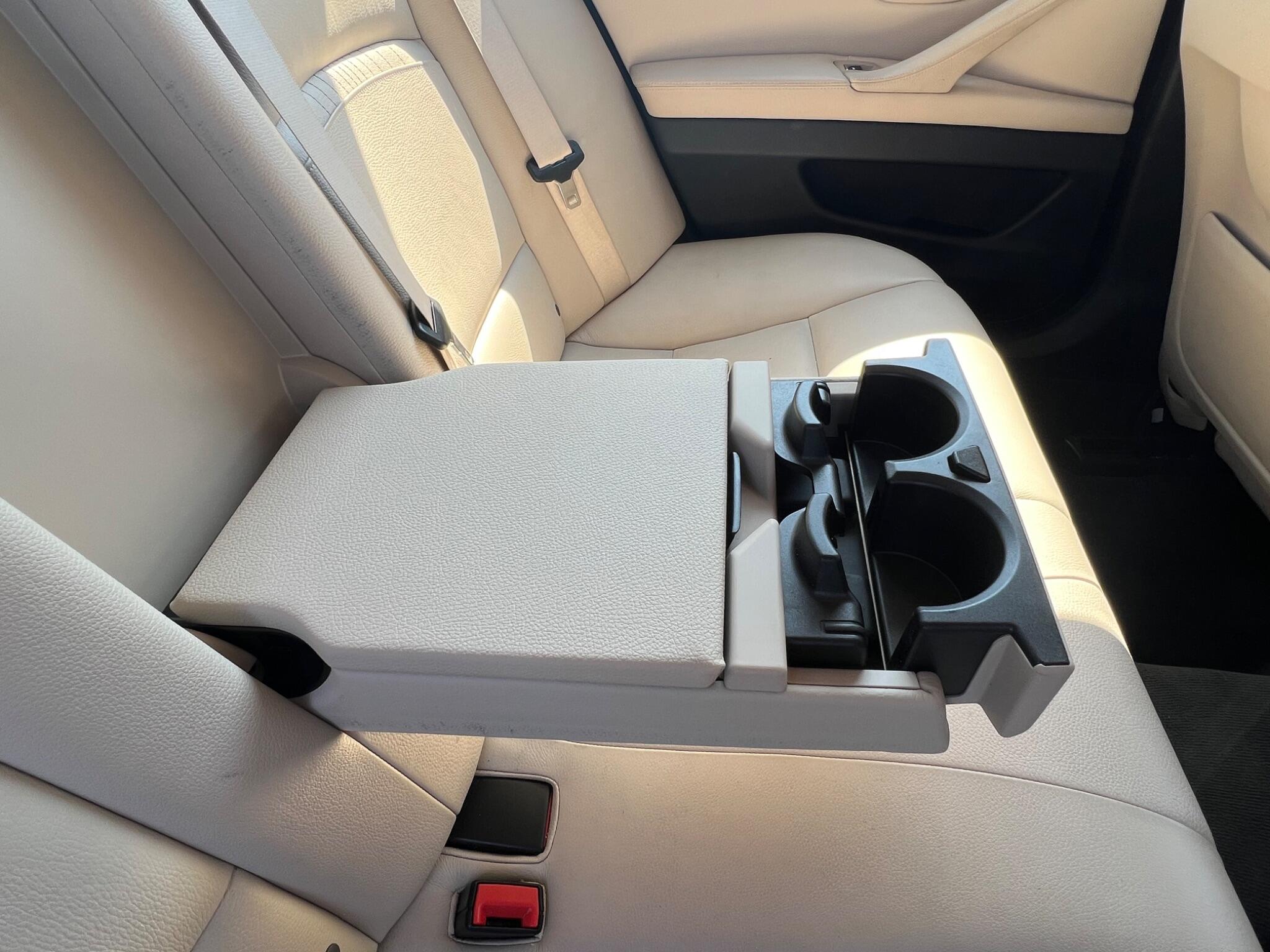BMW 5 Series view 41