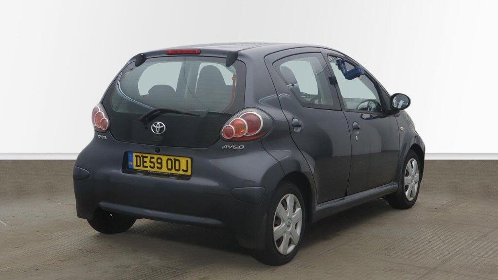 Toyota Aygo view 9