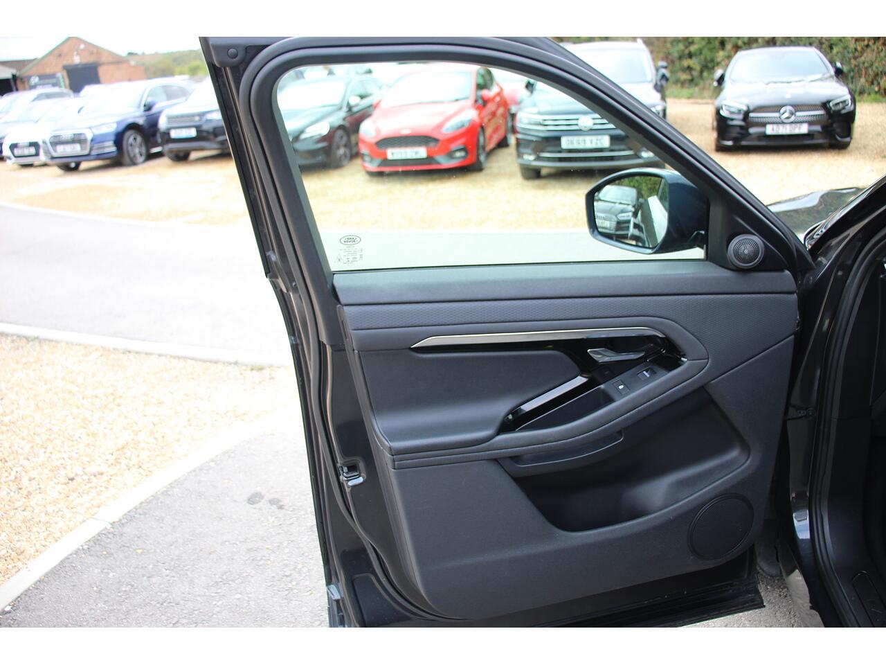 Land Rover Range Rover Evoque view 43