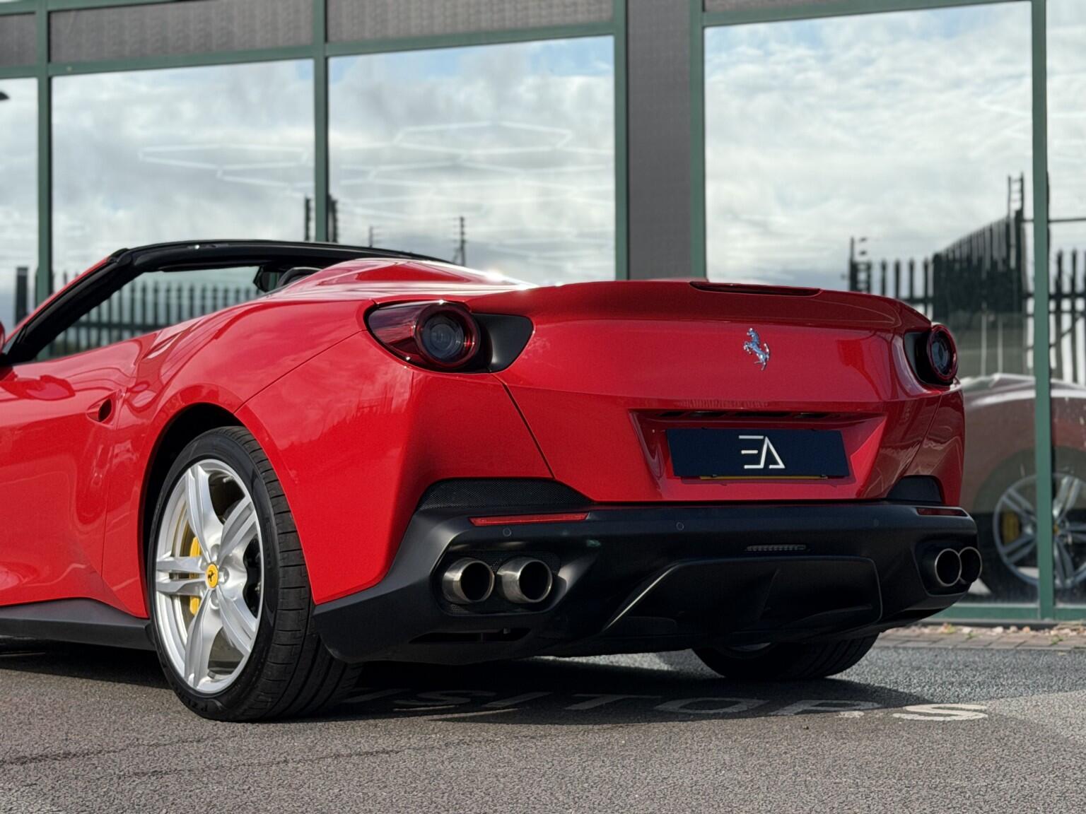 Ferrari Portofino view 30