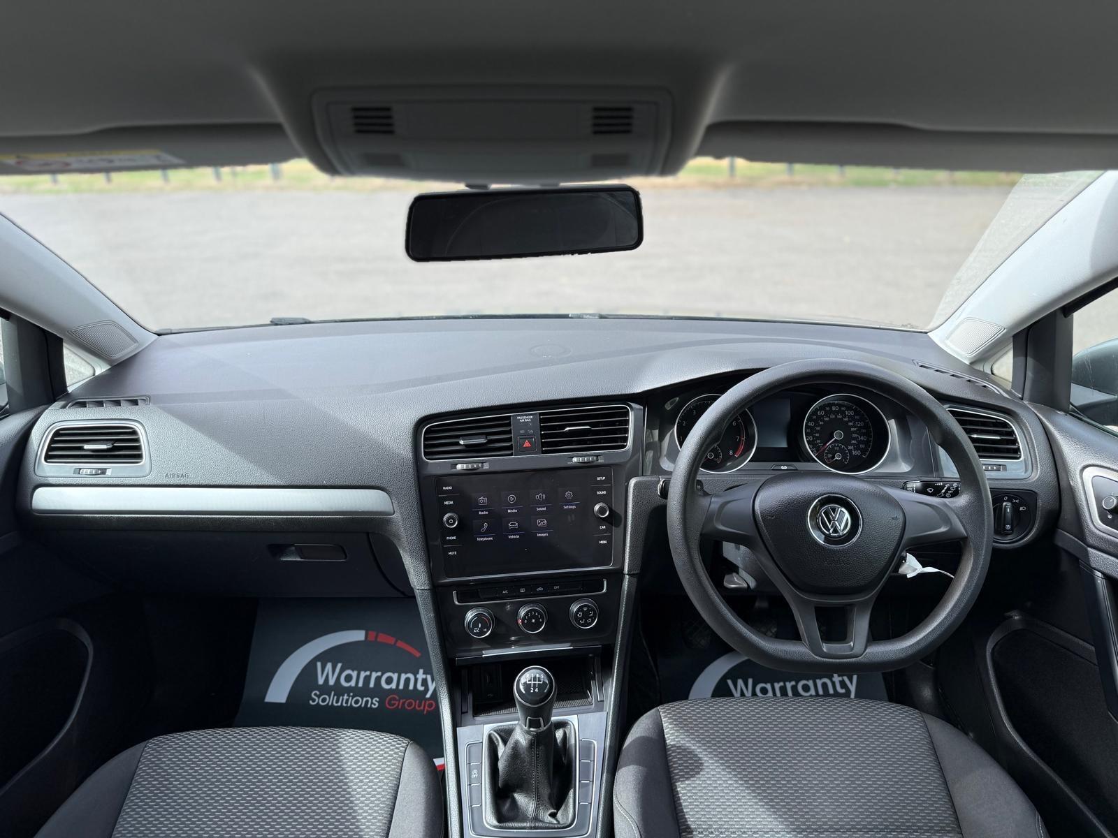 Volkswagen Golf view 22