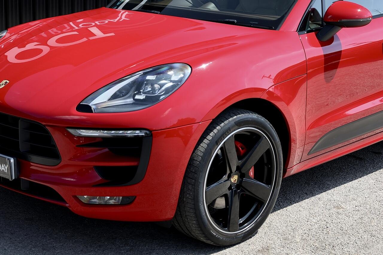 Porsche Macan view 39