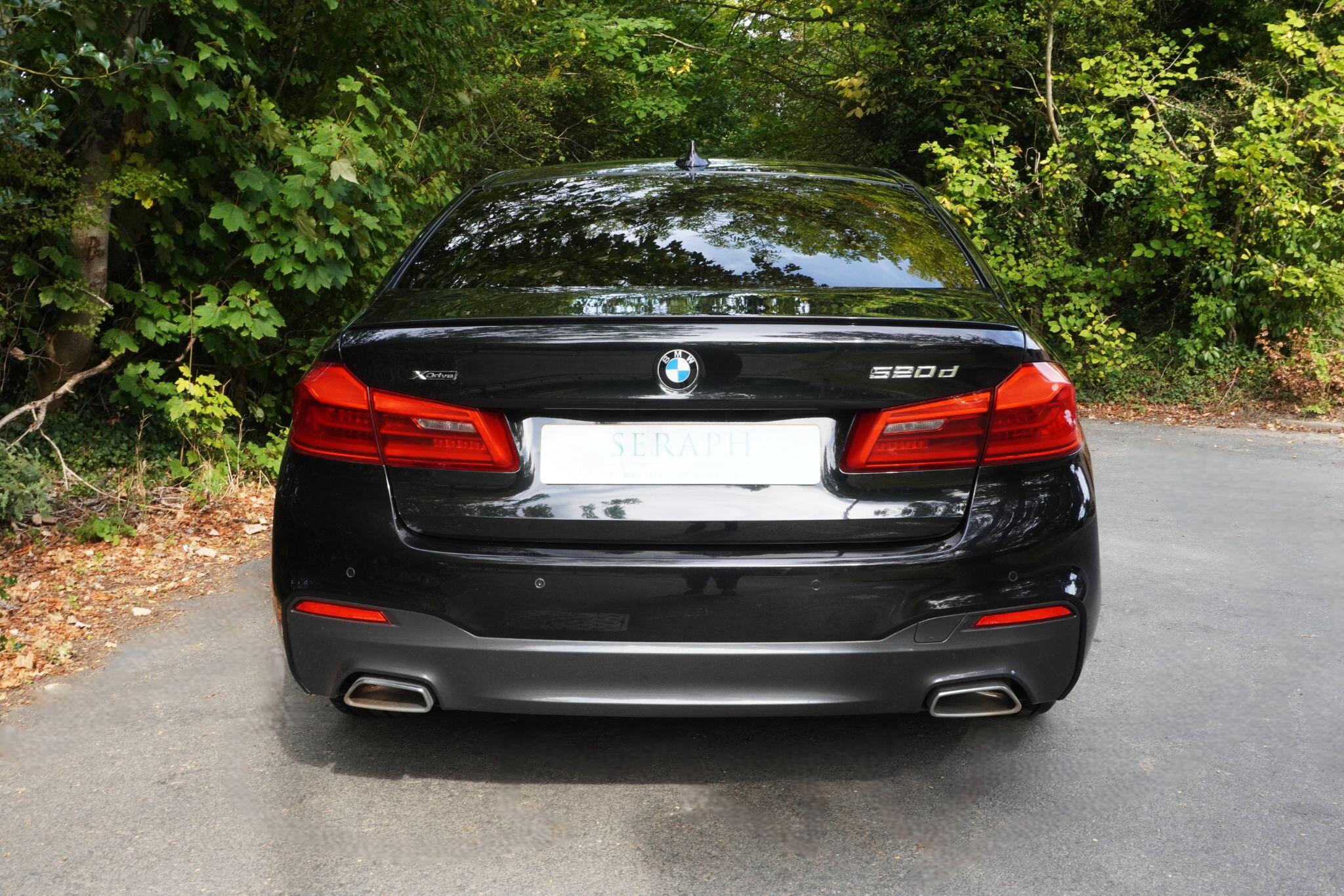 BMW 5 Series view 7