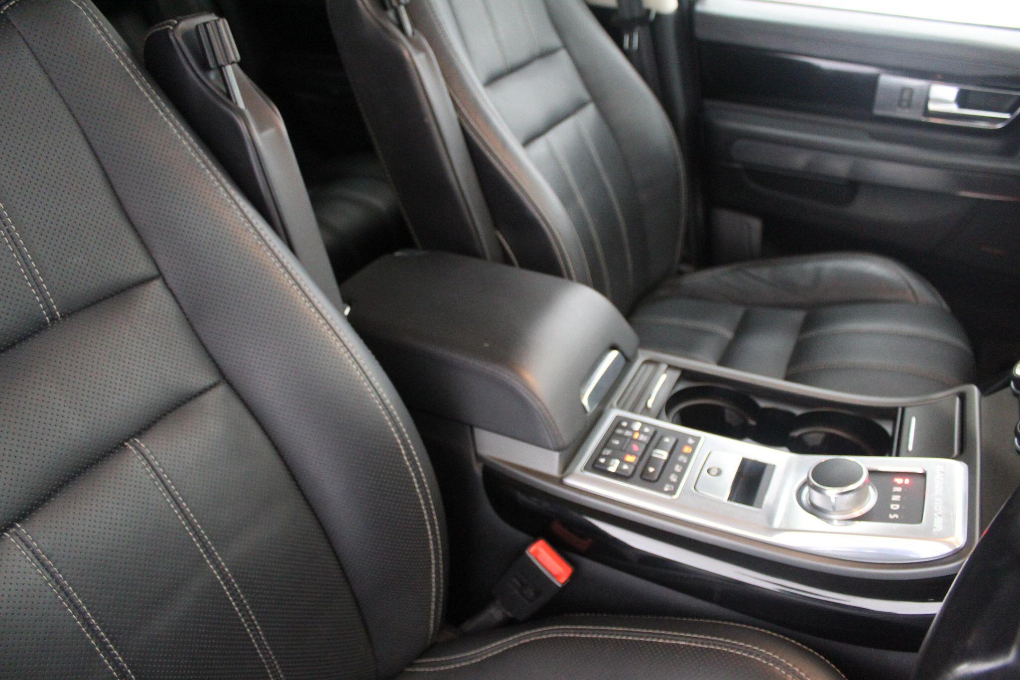 Land Rover Range Rover Sport view 43