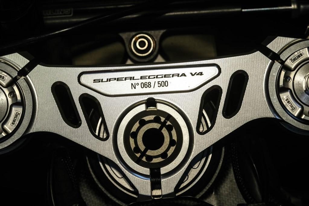 Ducati Superleggera V4 view 22