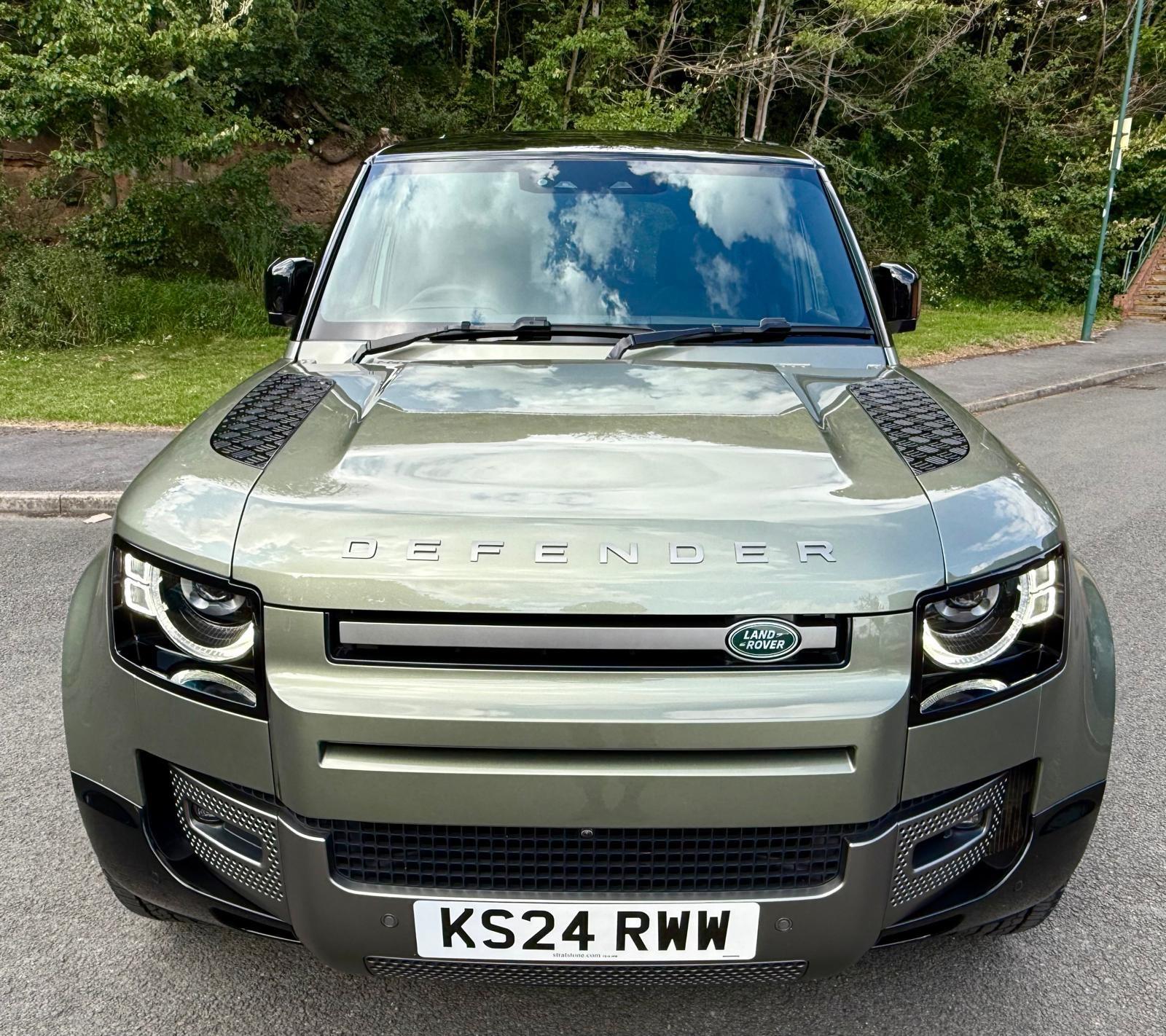 Land Rover Defender view 98