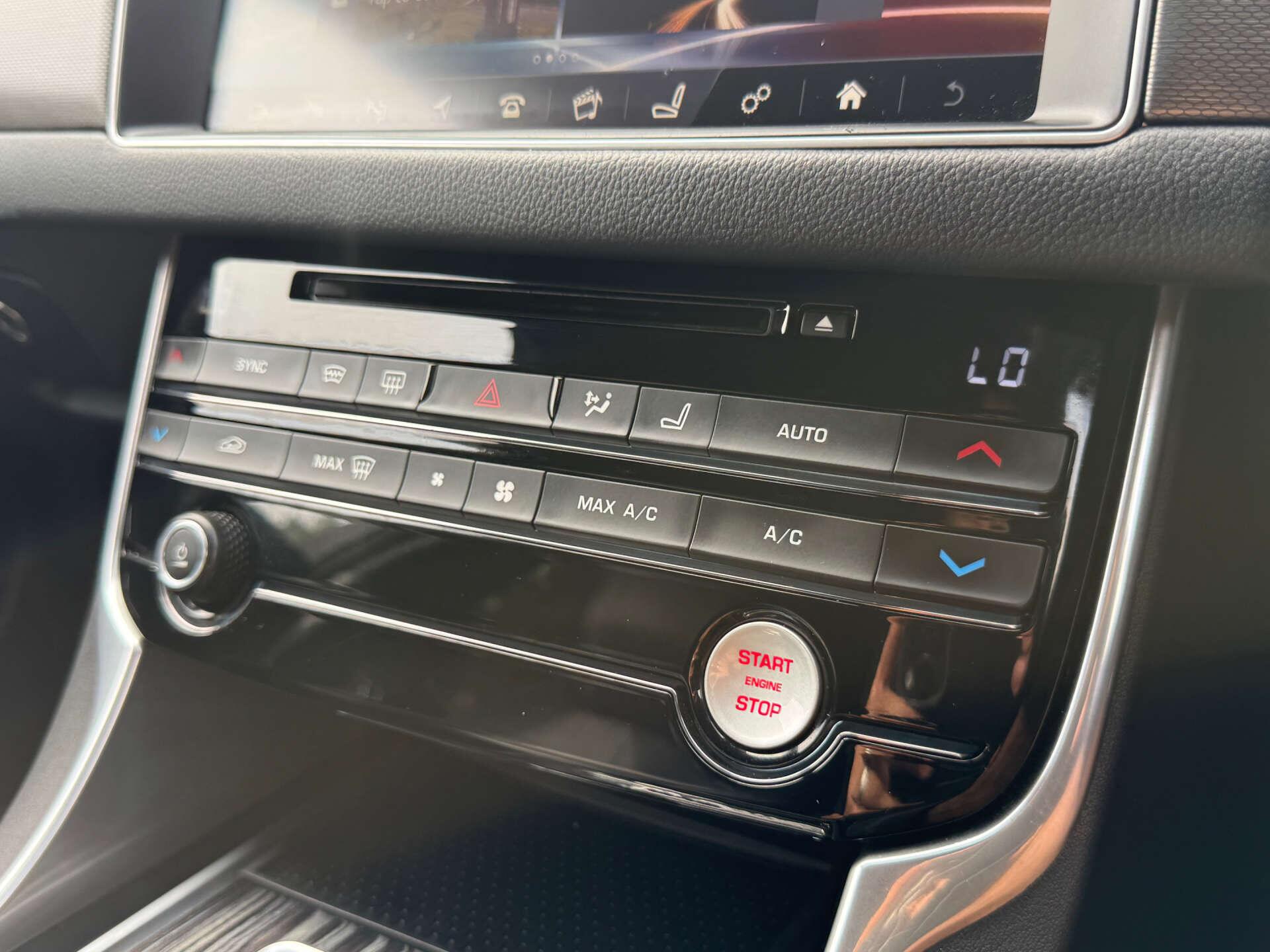 Jaguar XF view 45