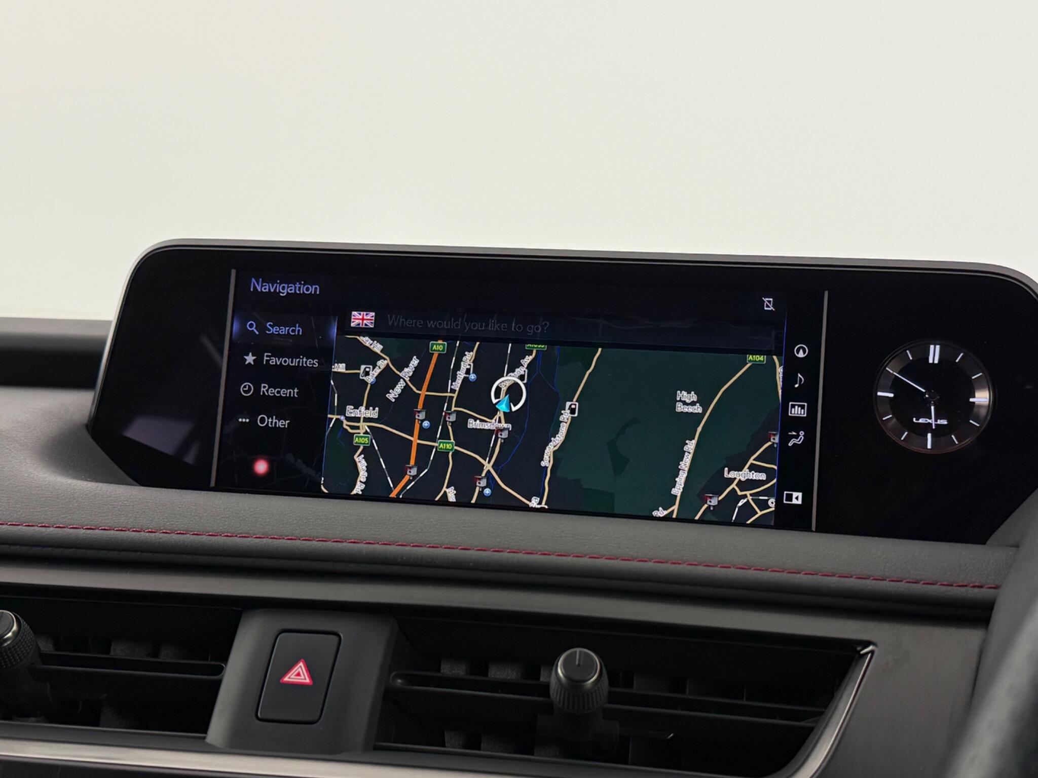 Lexus Ux view 25