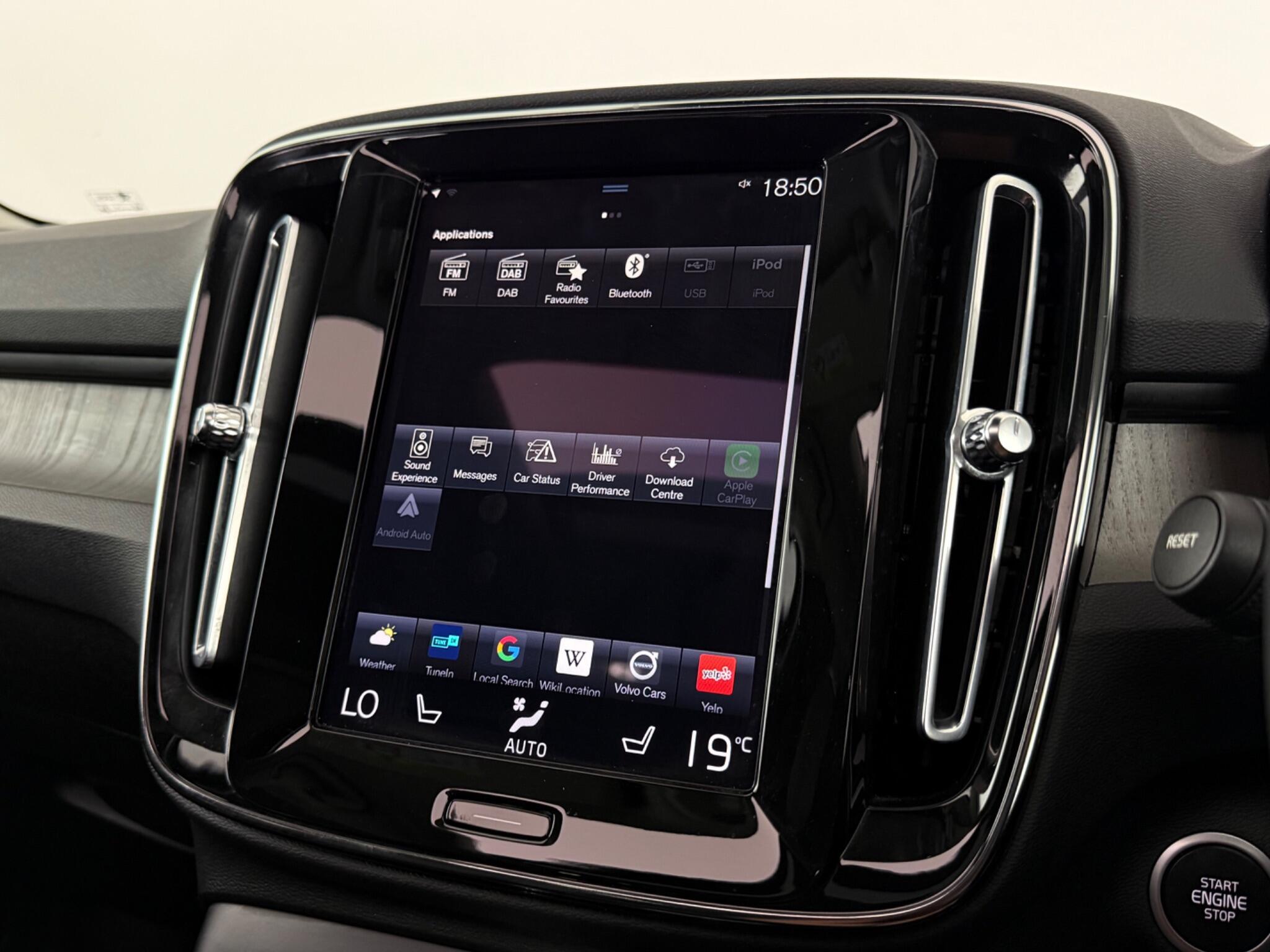 Volvo XC40 view 20