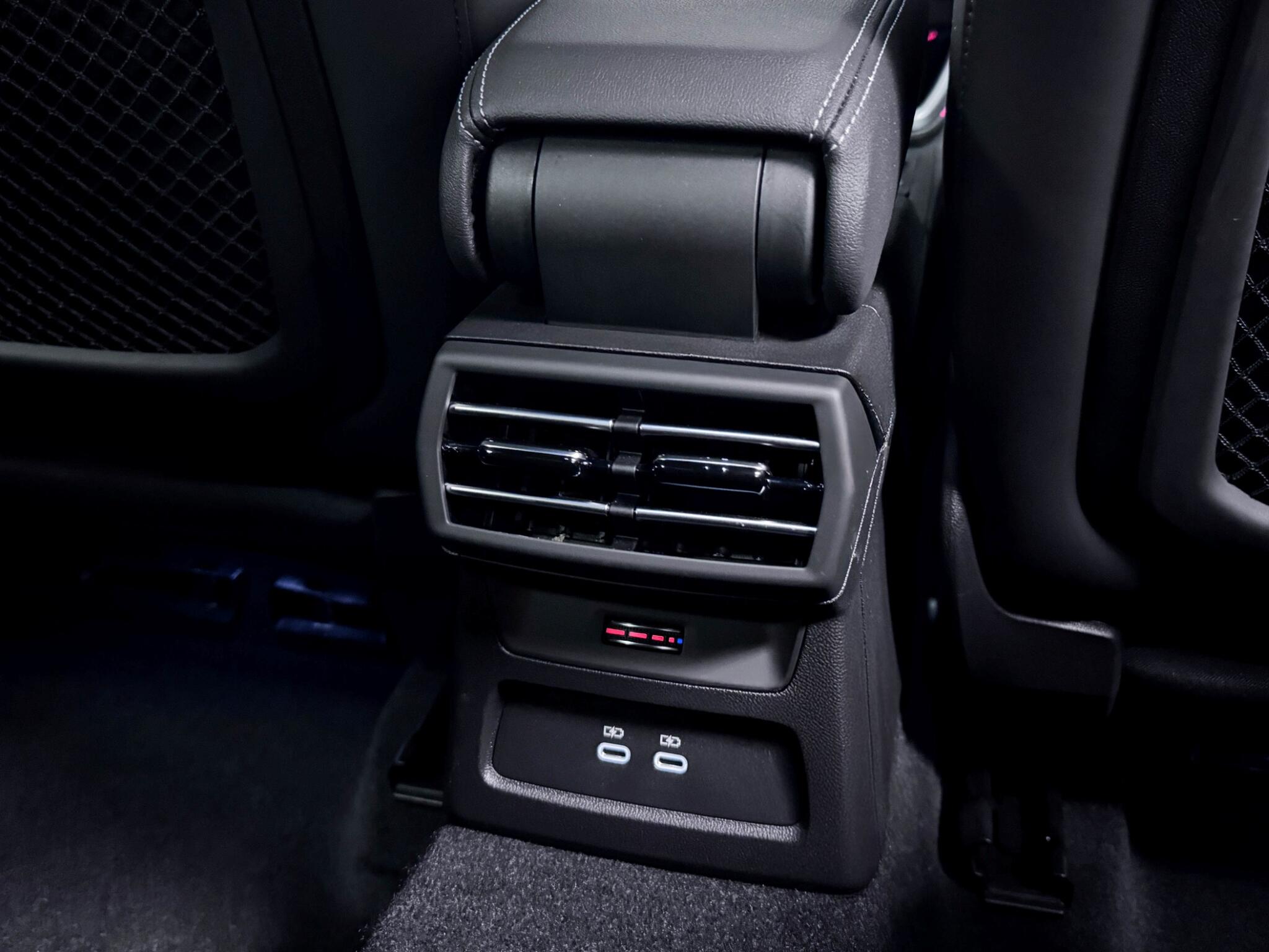 Audi S3 view 12